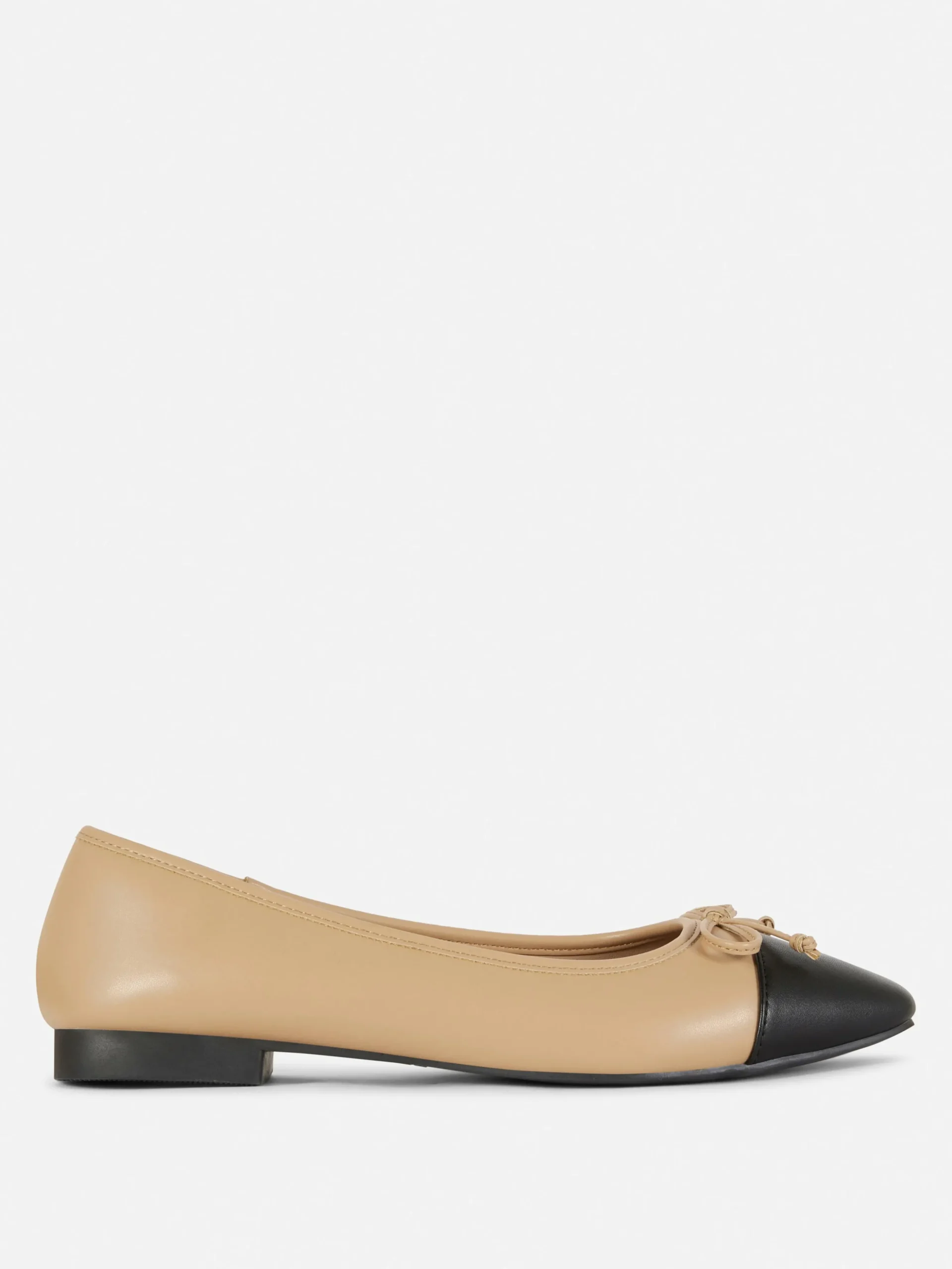 ballerines__bout_renforc__0.webp Ballerines à Bout Renforcé Contrastant