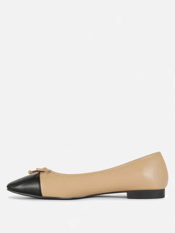 Ballerines à Bout Renforcé Contrastant