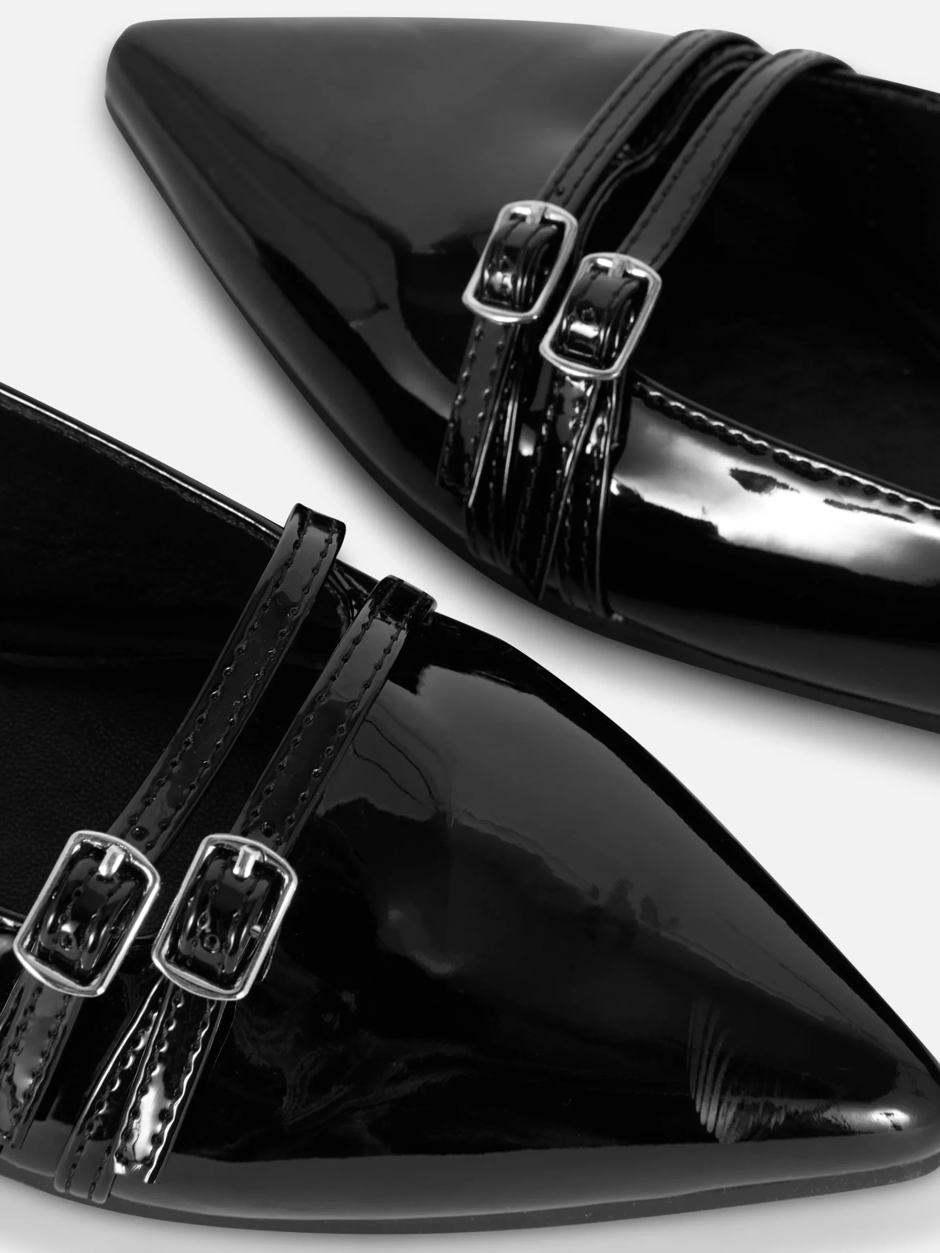 ballerines_vernies__bout__4-1.webp Ballerines Vernies à Bout Pointu