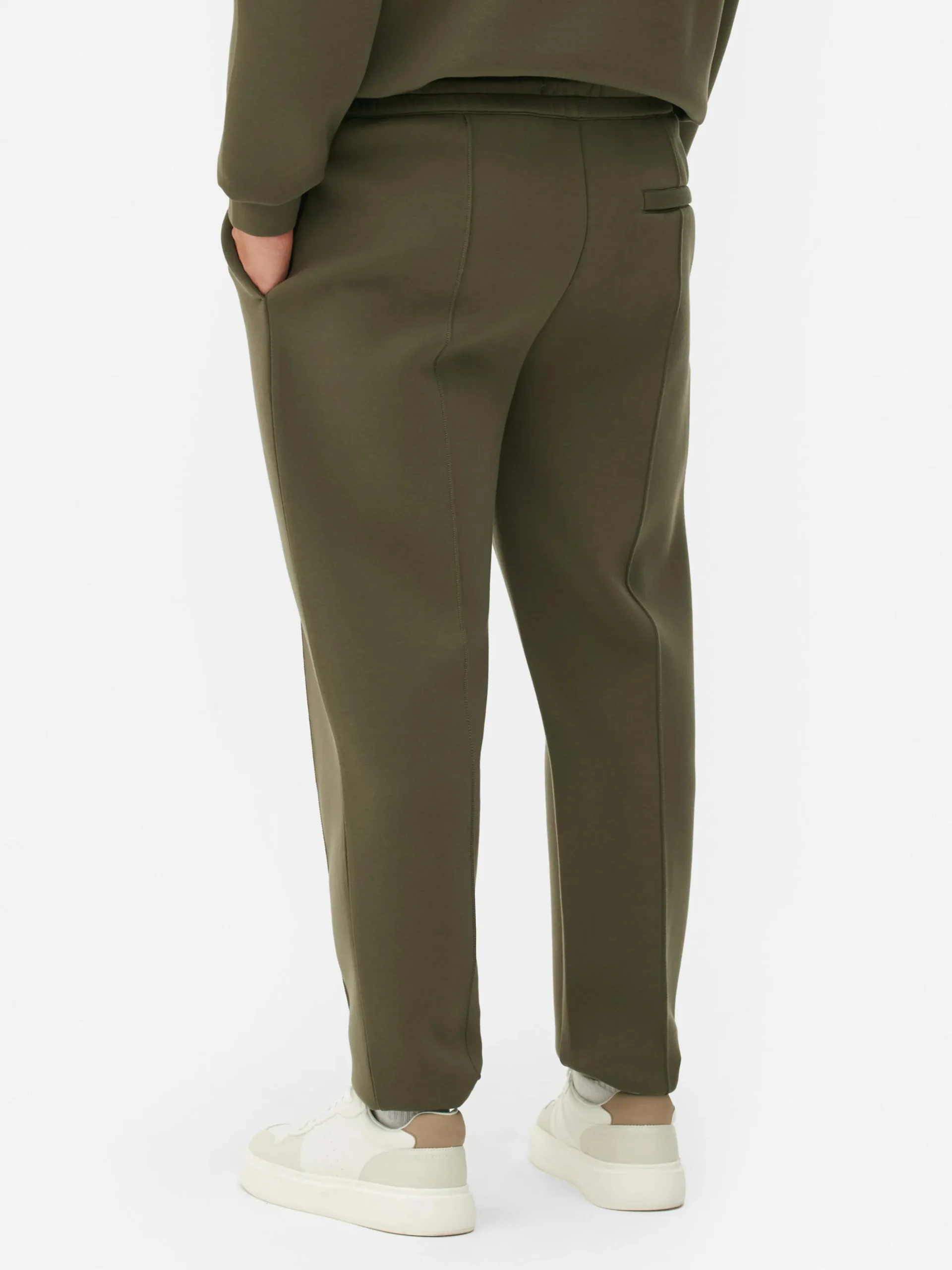 bas_de_jogging__pinces_et_3.webp Bas De Jogging à Pinces Et à Revers Kem