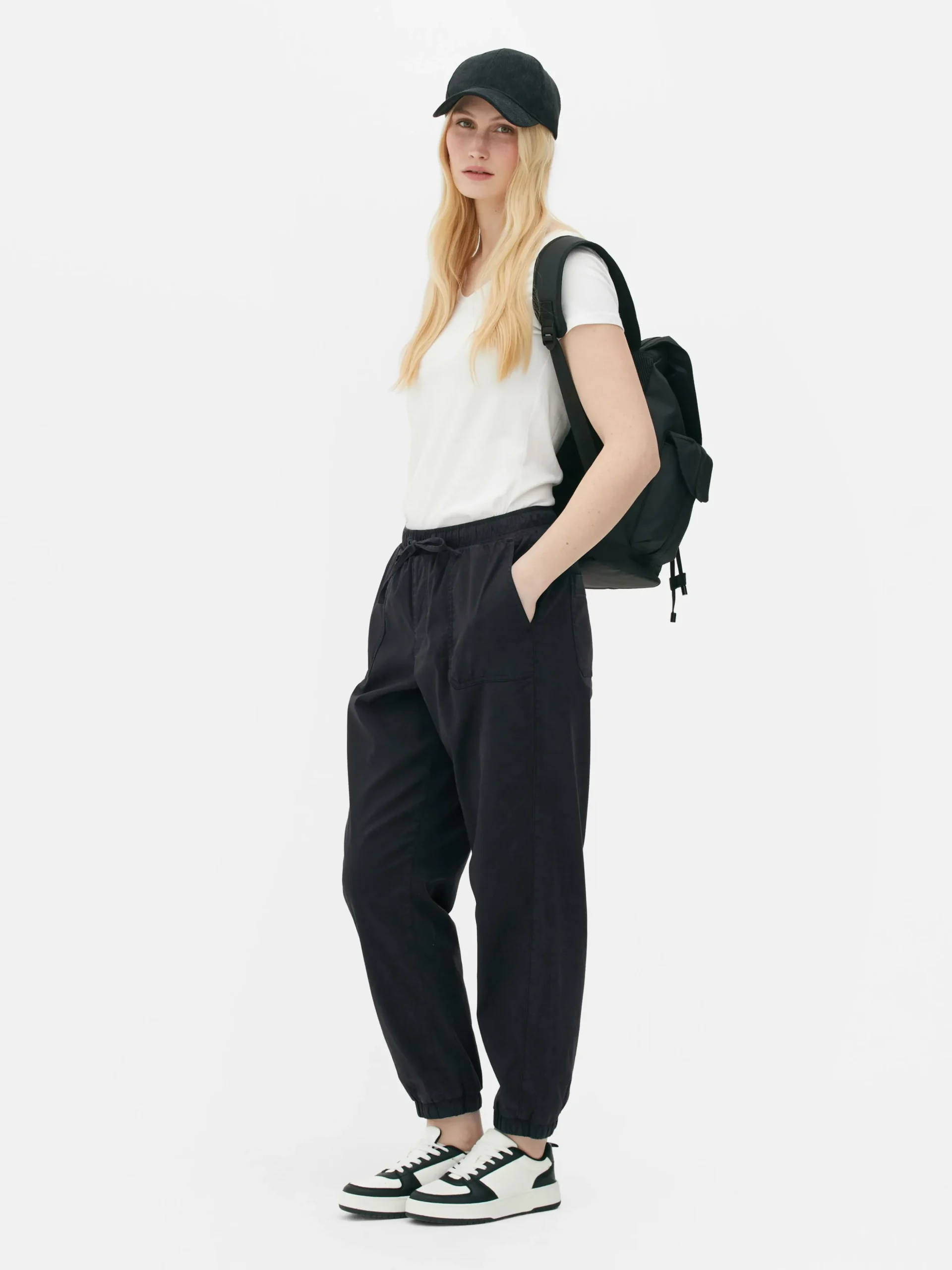 bas_de_jogging__revers_et_0-2.webp Bas De Jogging à Revers Et Cordon De Serrage