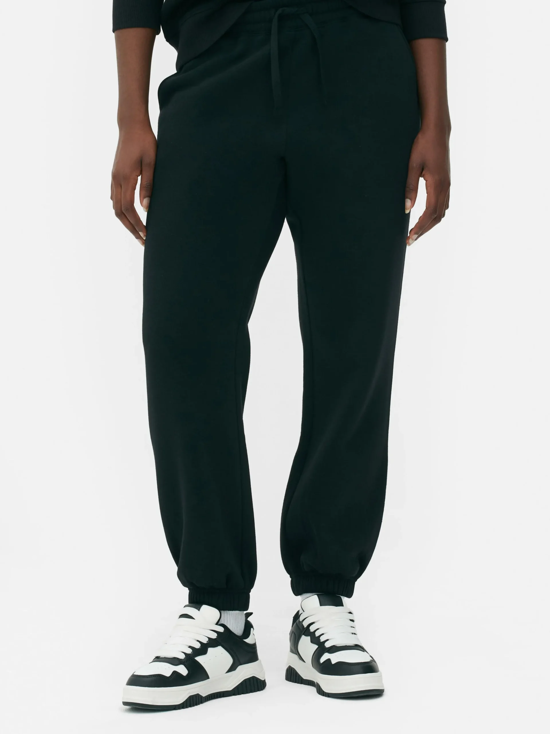 bas_de_jogging__revers_et_1-4.webp Bas De Jogging à Revers Et Cordon De Serrage