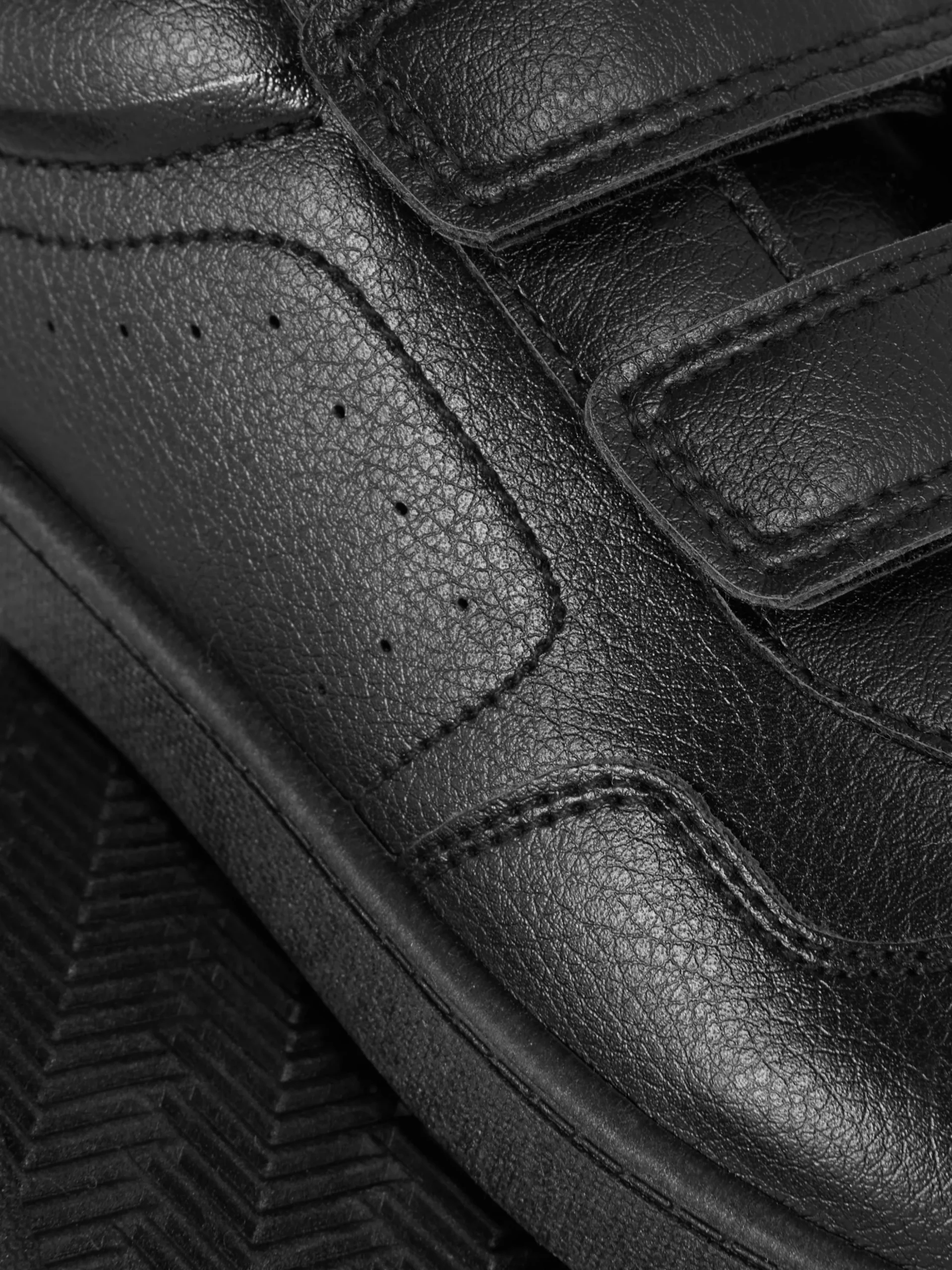 baskets_basses__double_br_4.webp Baskets Basses à Double Bride