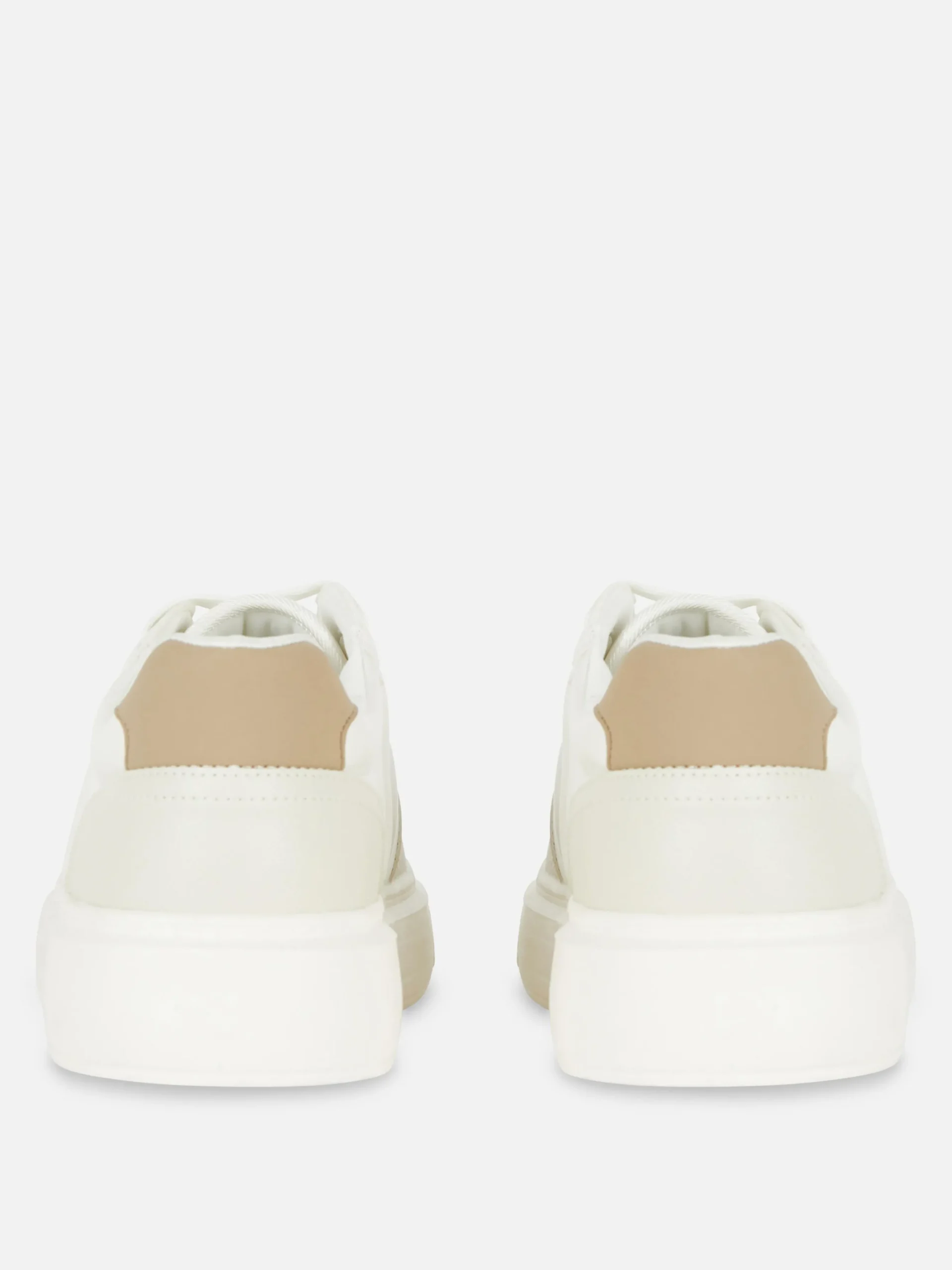 baskets_basses__lacets_ke_2.webp Baskets Basses à Lacets Kem