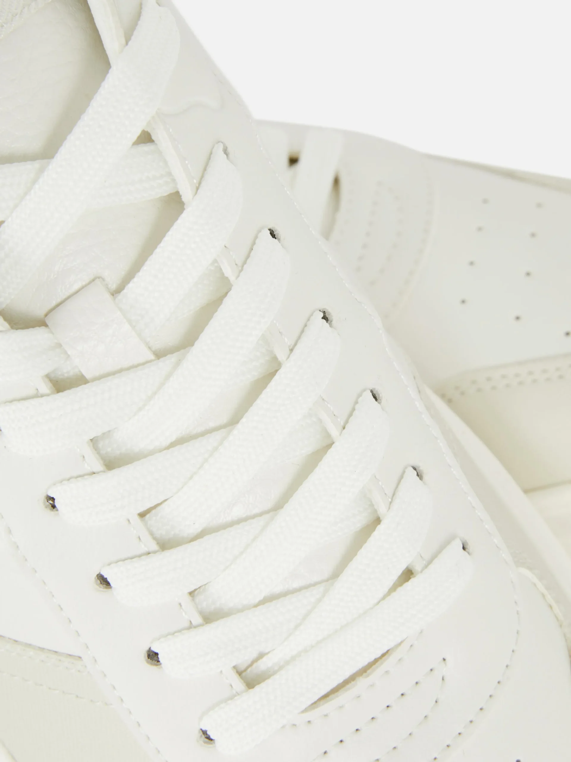 baskets_basses__lacets_ke_4.webp Baskets Basses à Lacets Kem