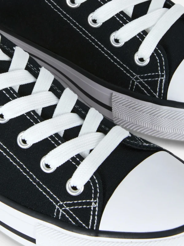 Baskets Basses Classiques En Toile