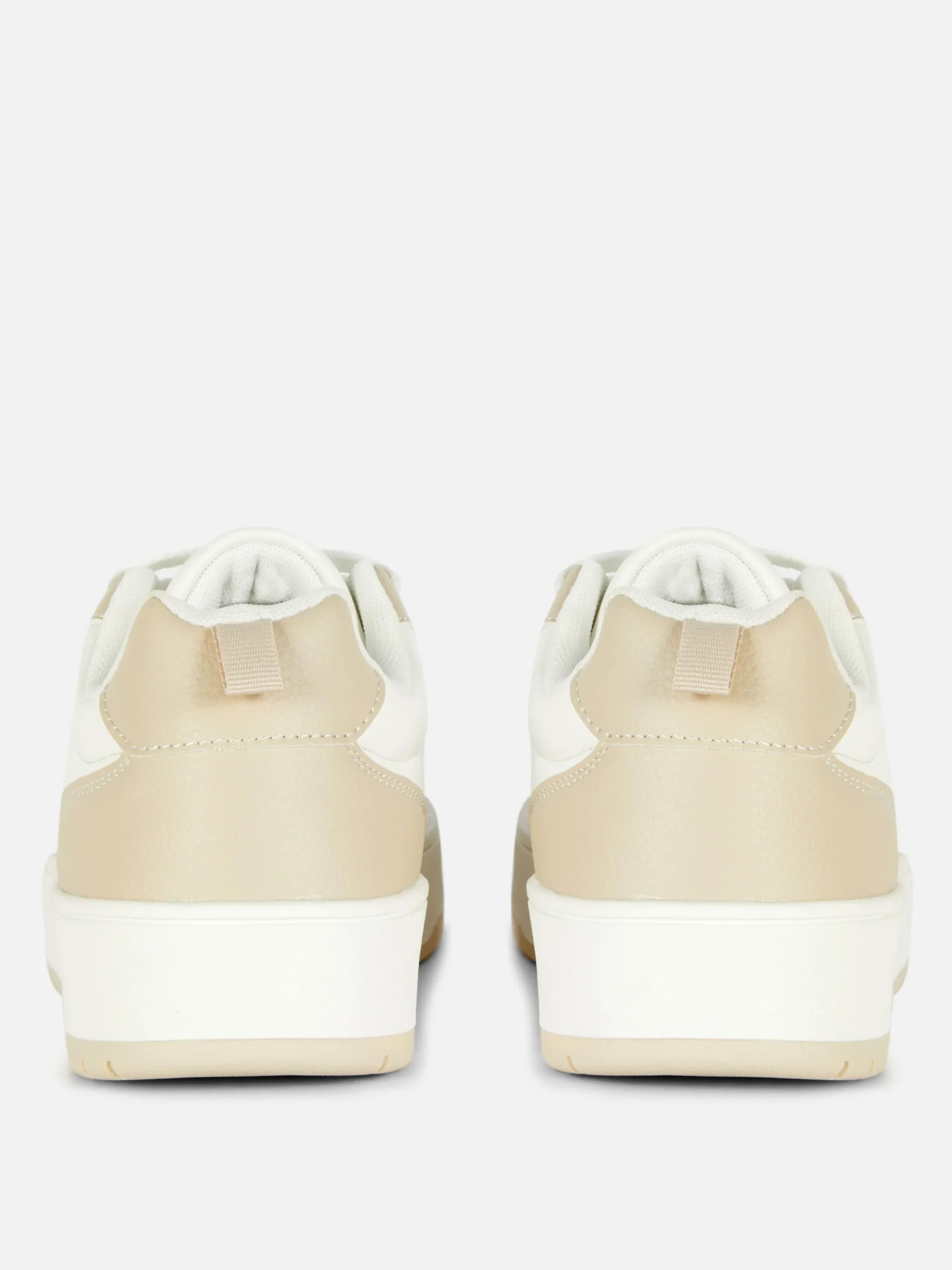 baskets_basses_de_sport_2.webp Baskets Basses De Sport