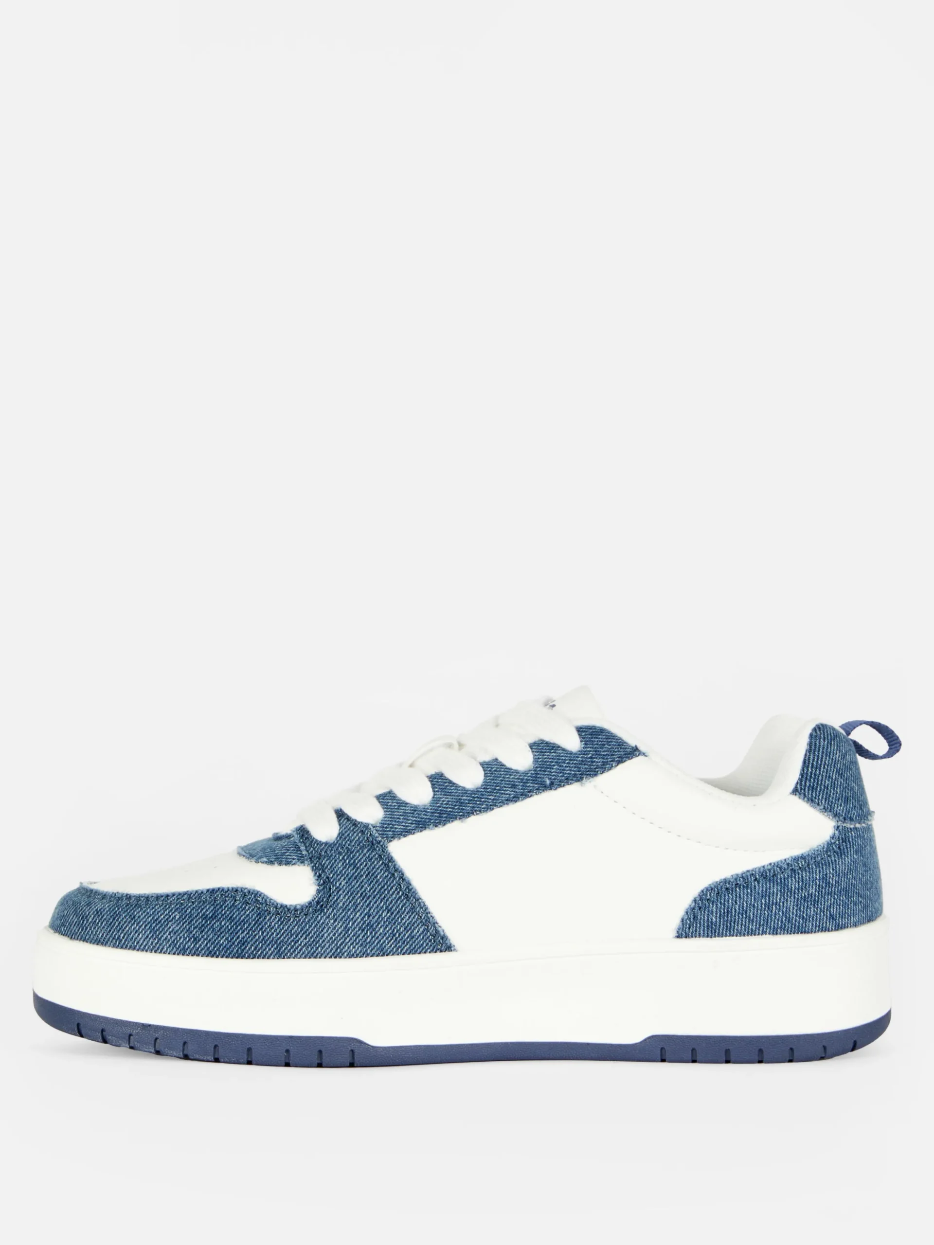 baskets_basses_en_denim_d_3.webp Baskets Basses En Denim Disney Lilo & Stitch