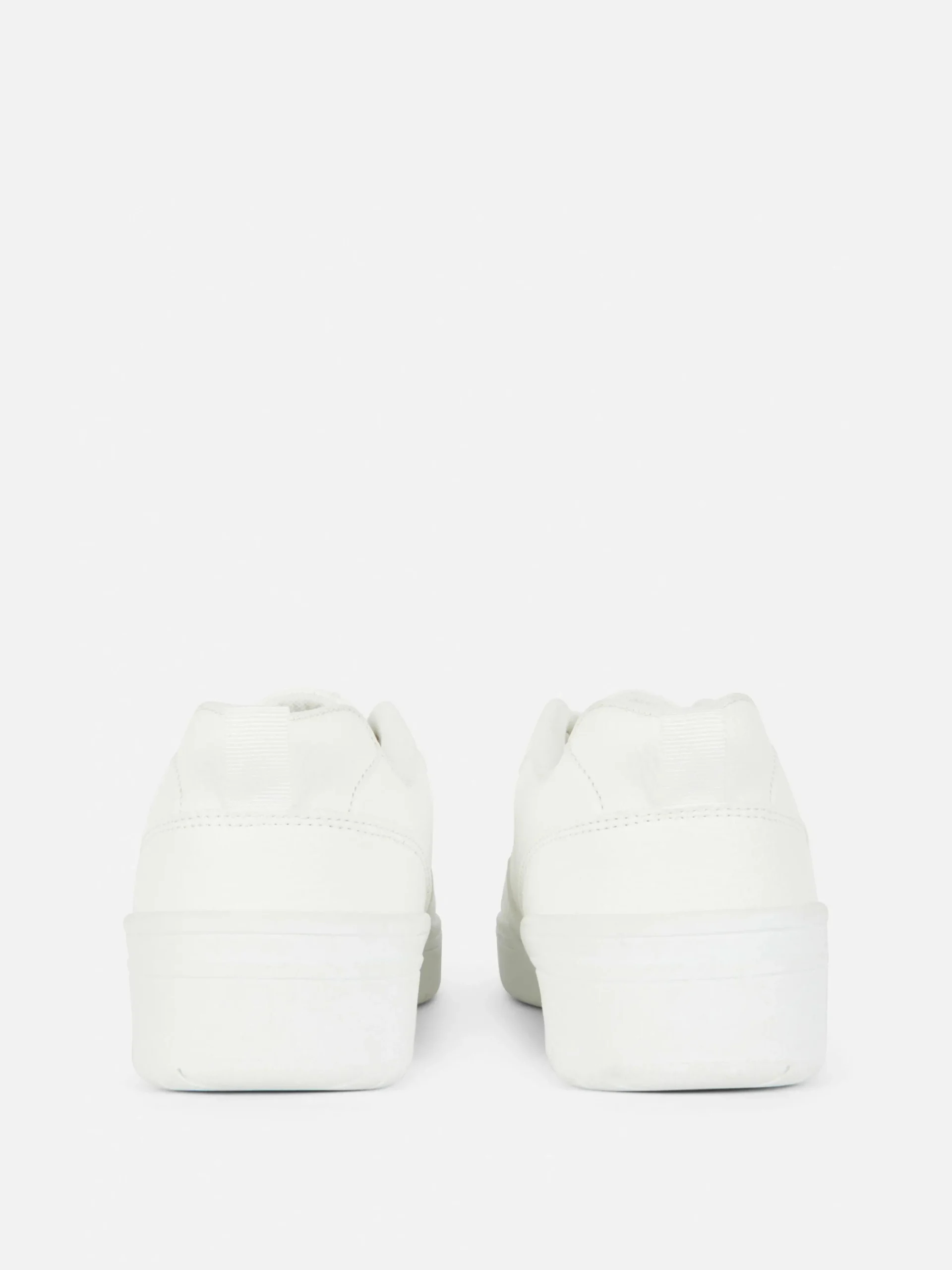 baskets_basses_paisses_2-1.webp Baskets Basses épaisses