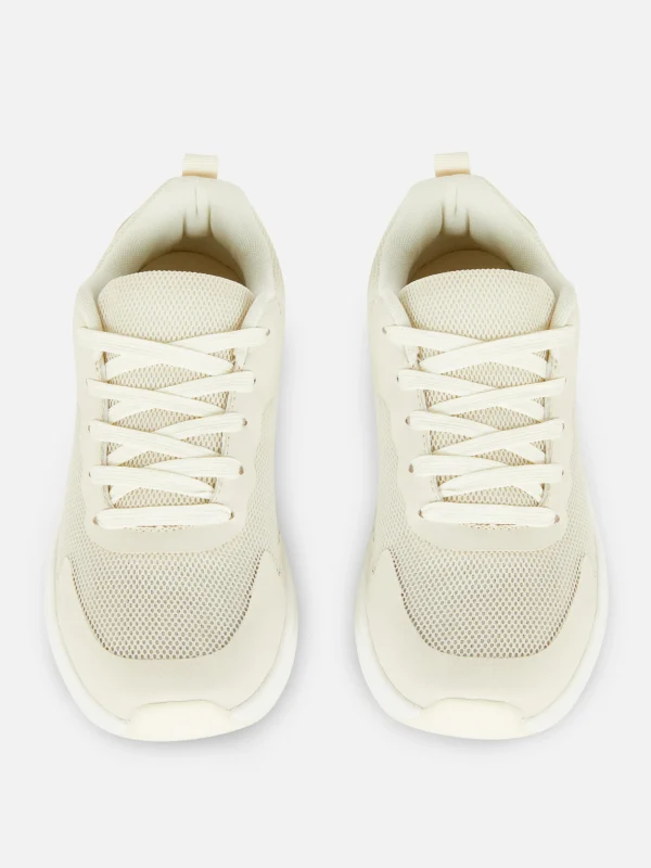 Baskets Basses épaisses à Empiècements