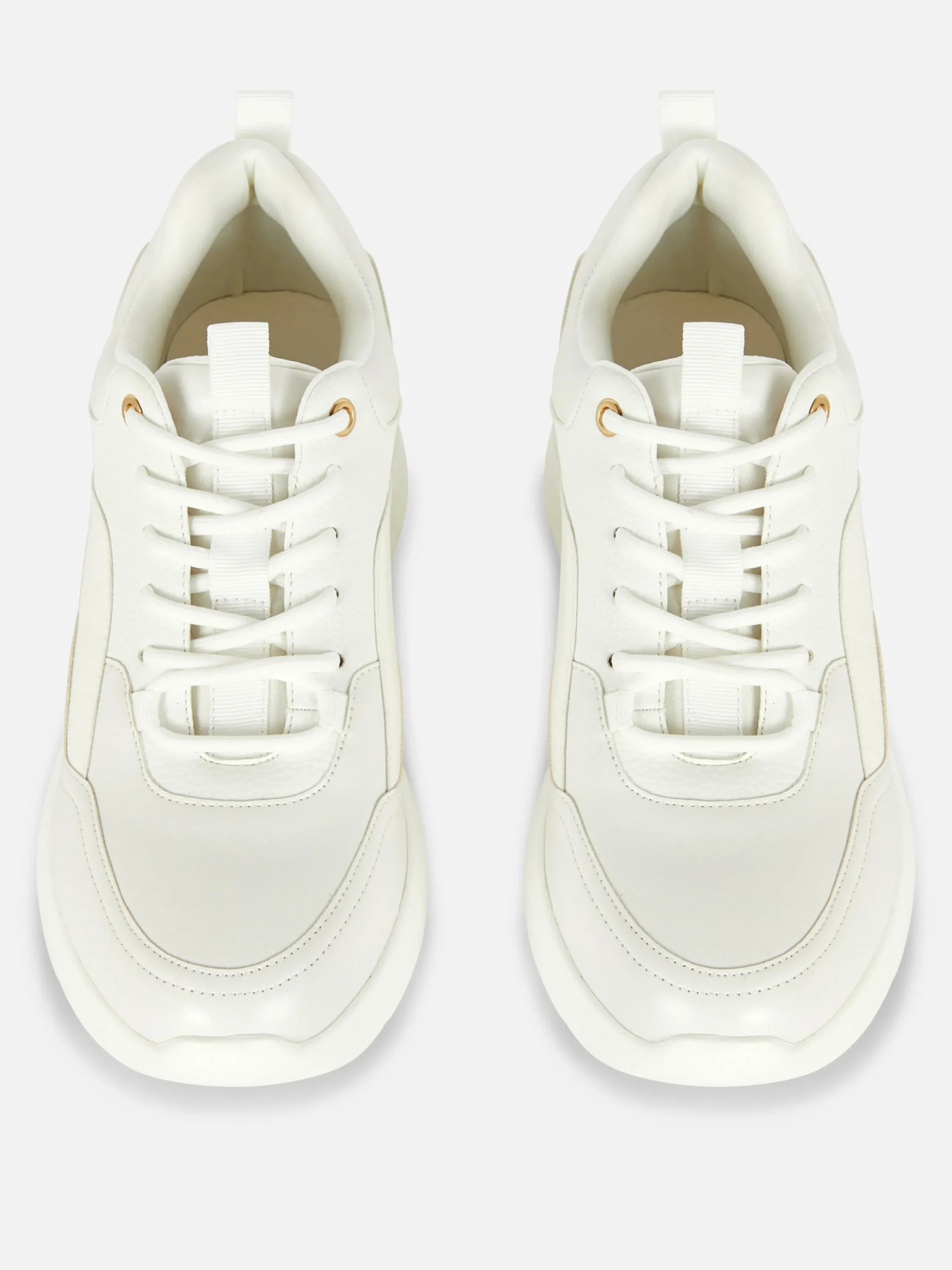 baskets_compenses_avec_fi_1.webp Baskets Compensées Avec Finitions Métallisées