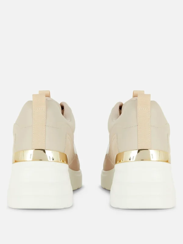 Baskets Compensées Avec Finitions Métallisées