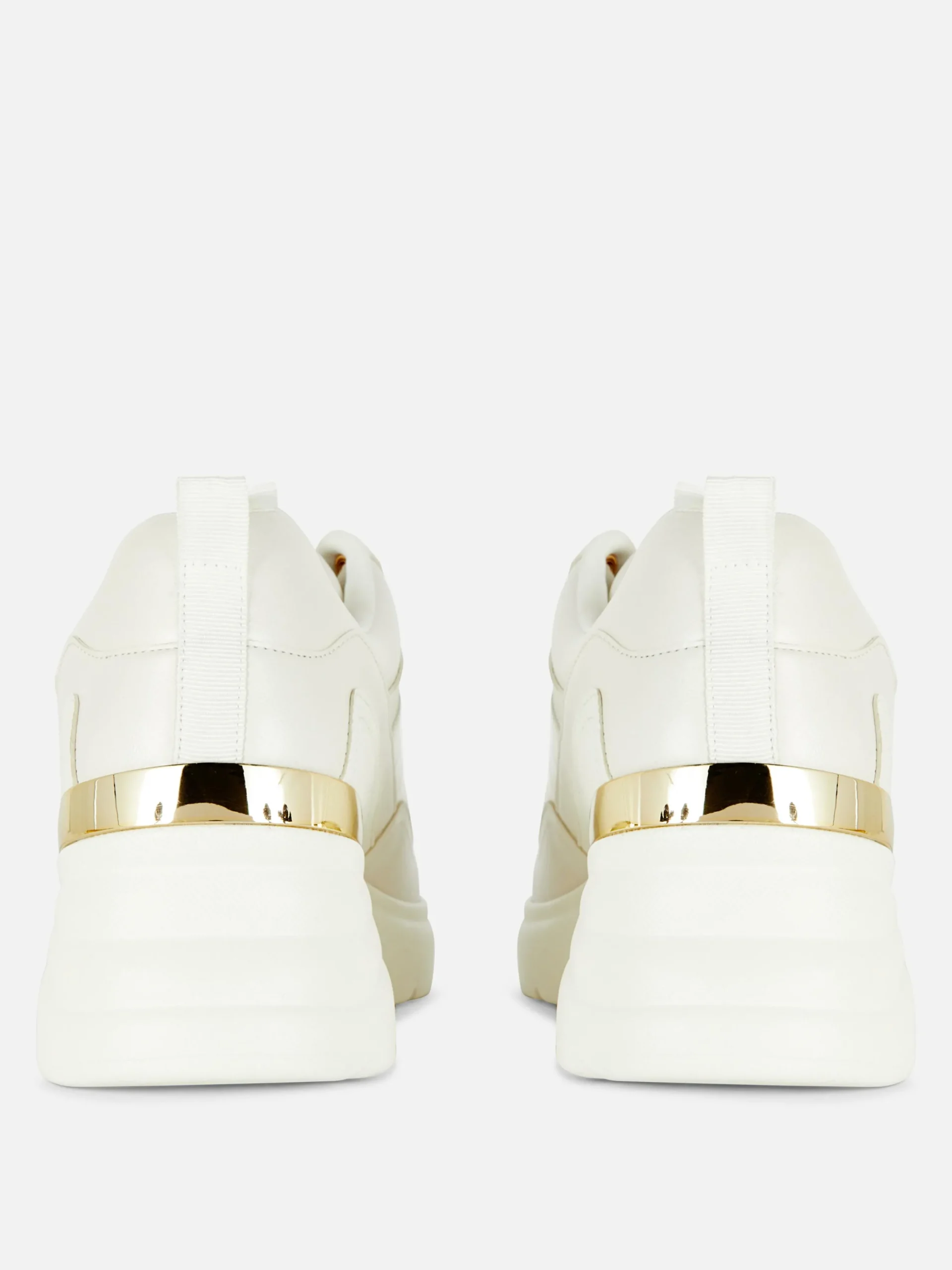 baskets_compenses_avec_fi_2.webp Baskets Compensées Avec Finitions Métallisées