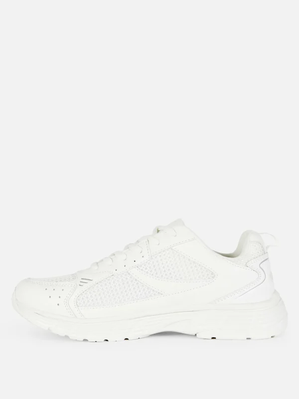 Baskets De Sport à Empiècements En Maille