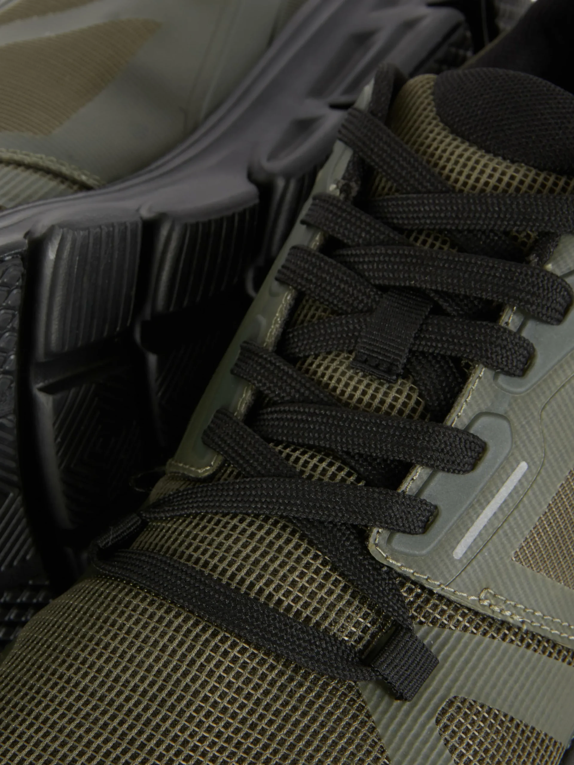 baskets_de_sport__lacets_4-3.webp Baskets De Sport à Lacets