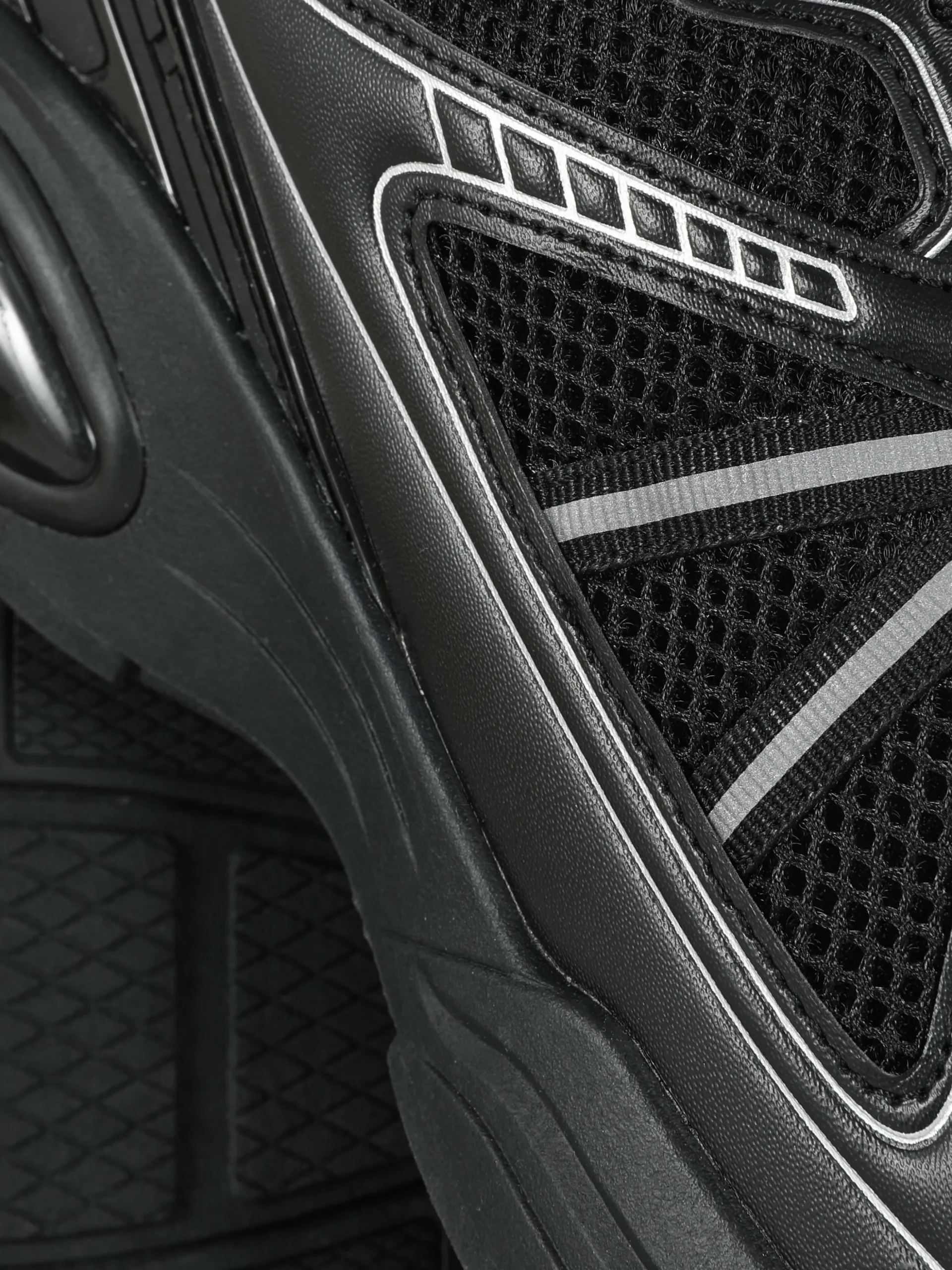 baskets_de_sport_basses___4-1.webp Baskets De Sport Basses à Empiècements