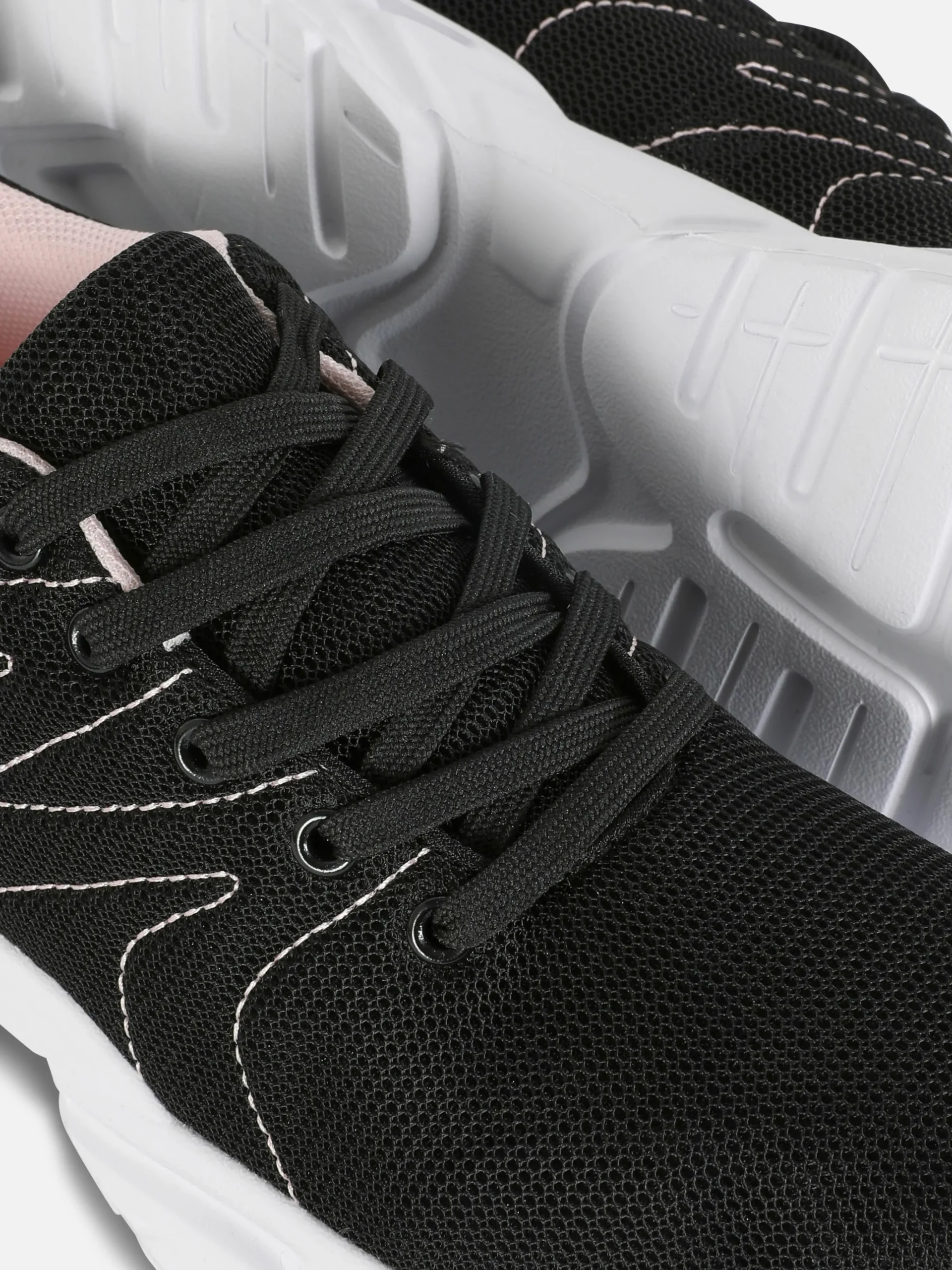 baskets_en_maille__semell_4-1.webp Baskets En Maille à Semelle épaisse