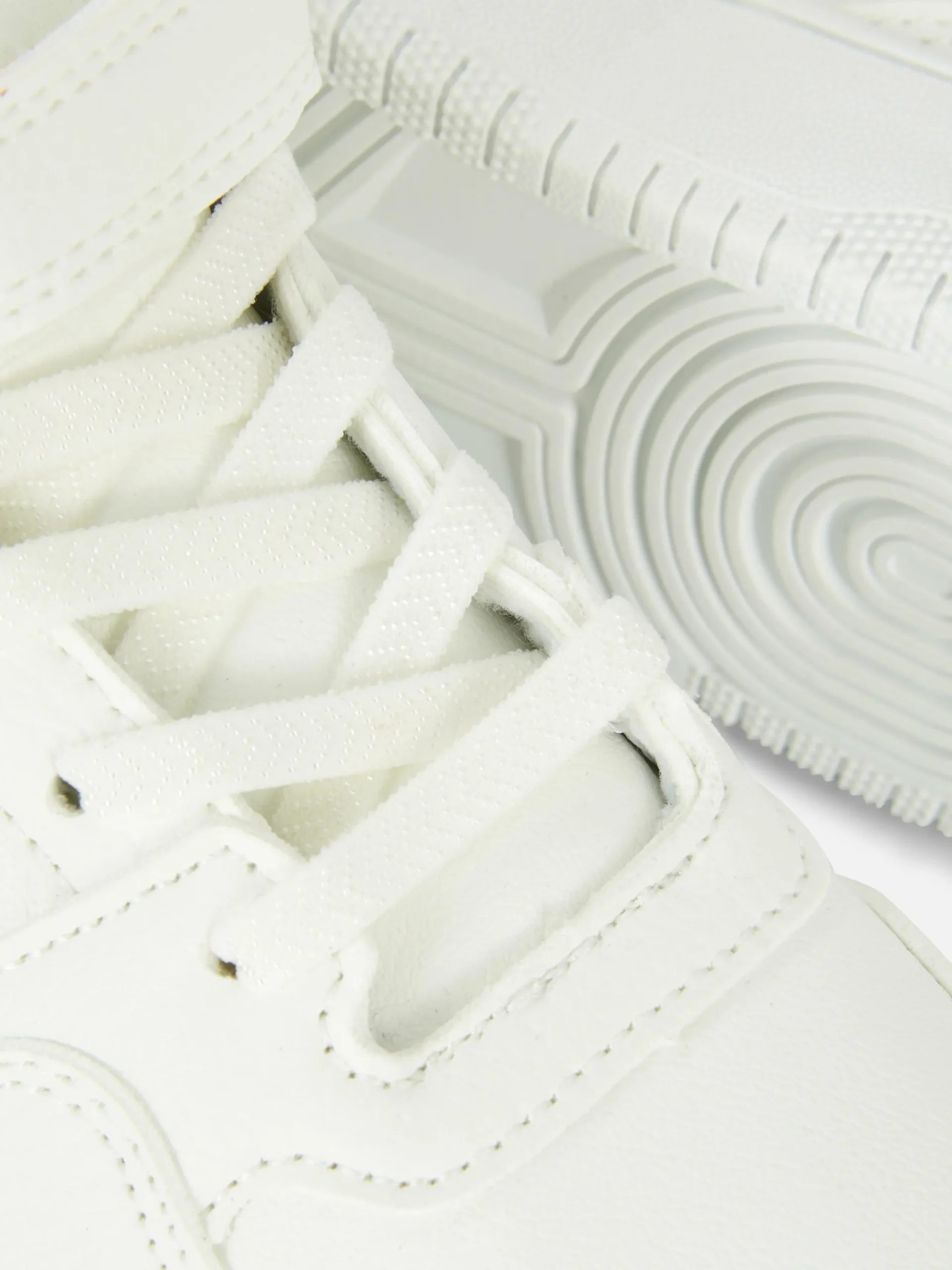 baskets_montantes__semell_4-2.webp Baskets Montantes à Semelle épaisse