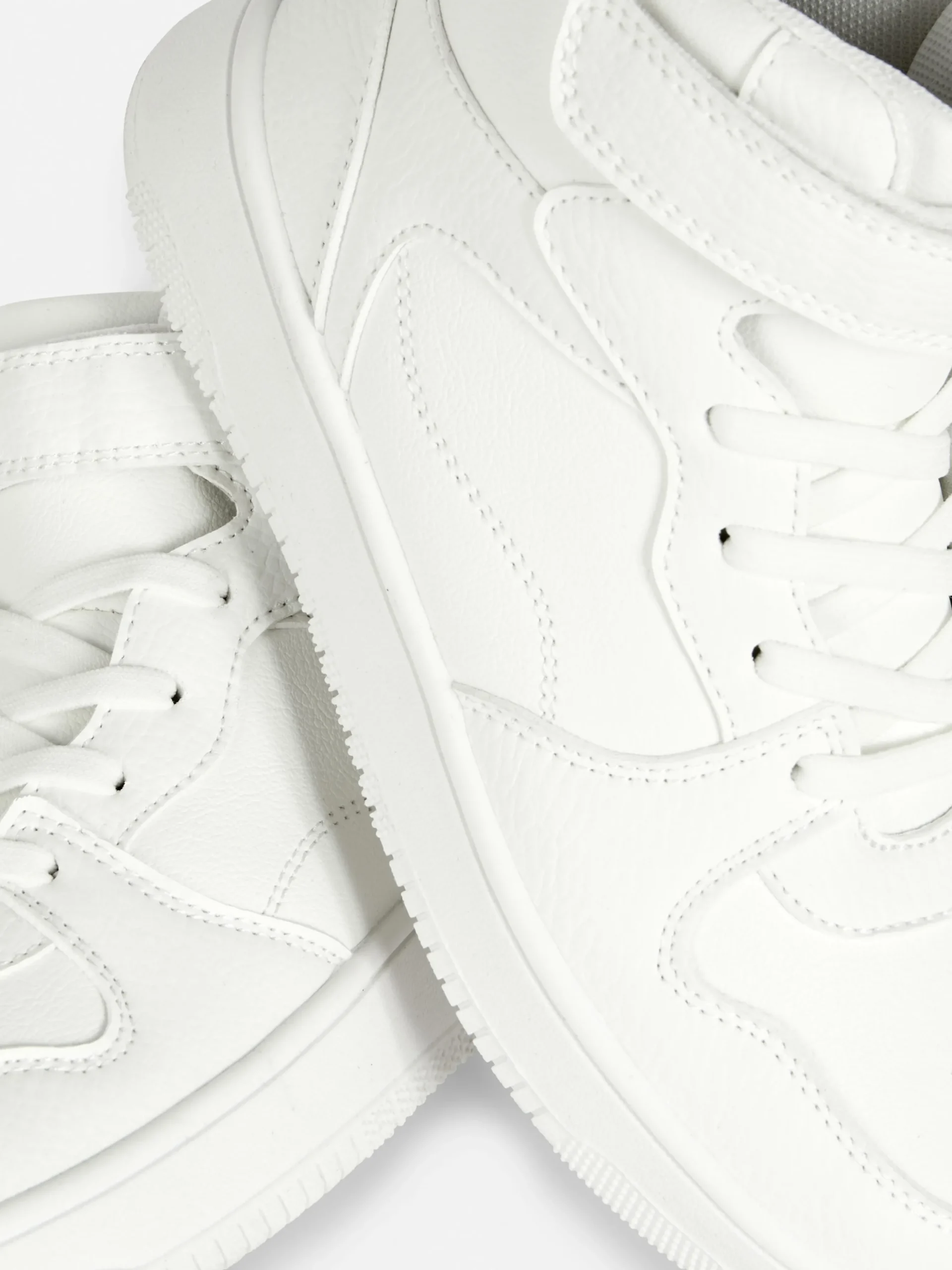 baskets_montantes__semell_4.webp Baskets Montantes à Semelle épaisse