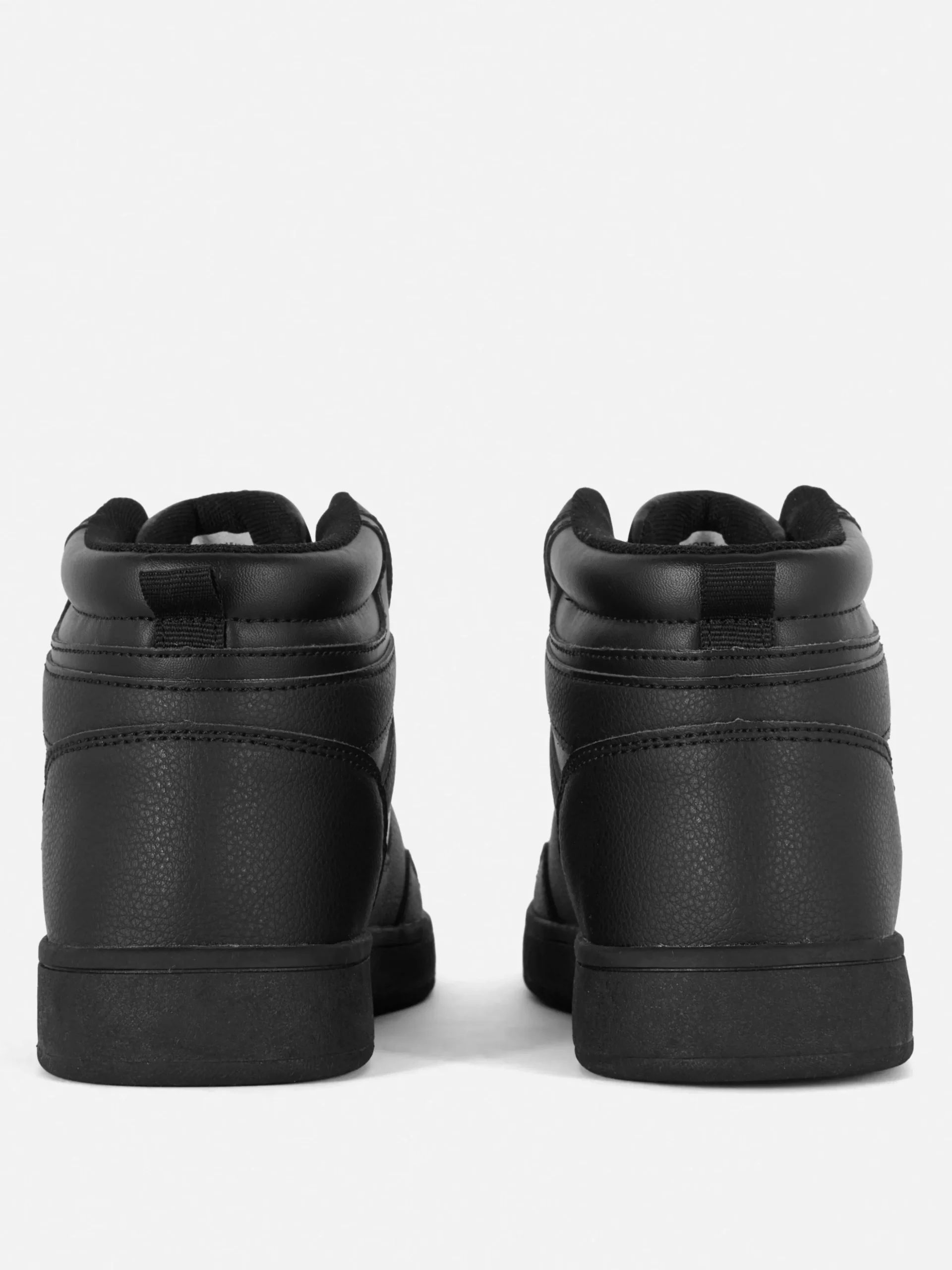 baskets_montantes_color_b_2.webp Baskets Montantes Color Block