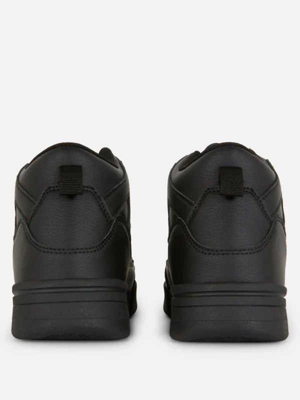 Baskets Montantes De Basket-ball