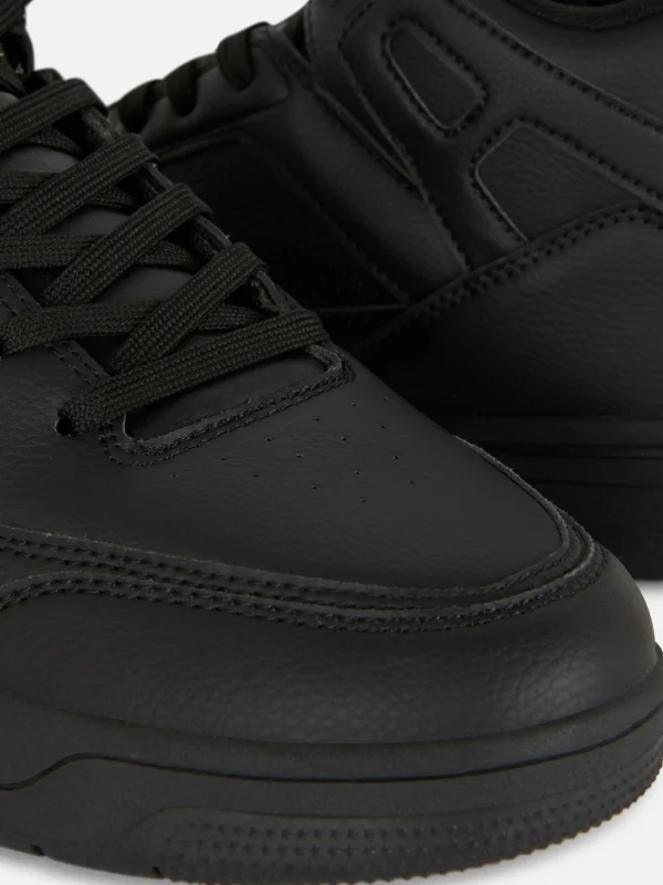 Baskets Montantes De Basket-ball