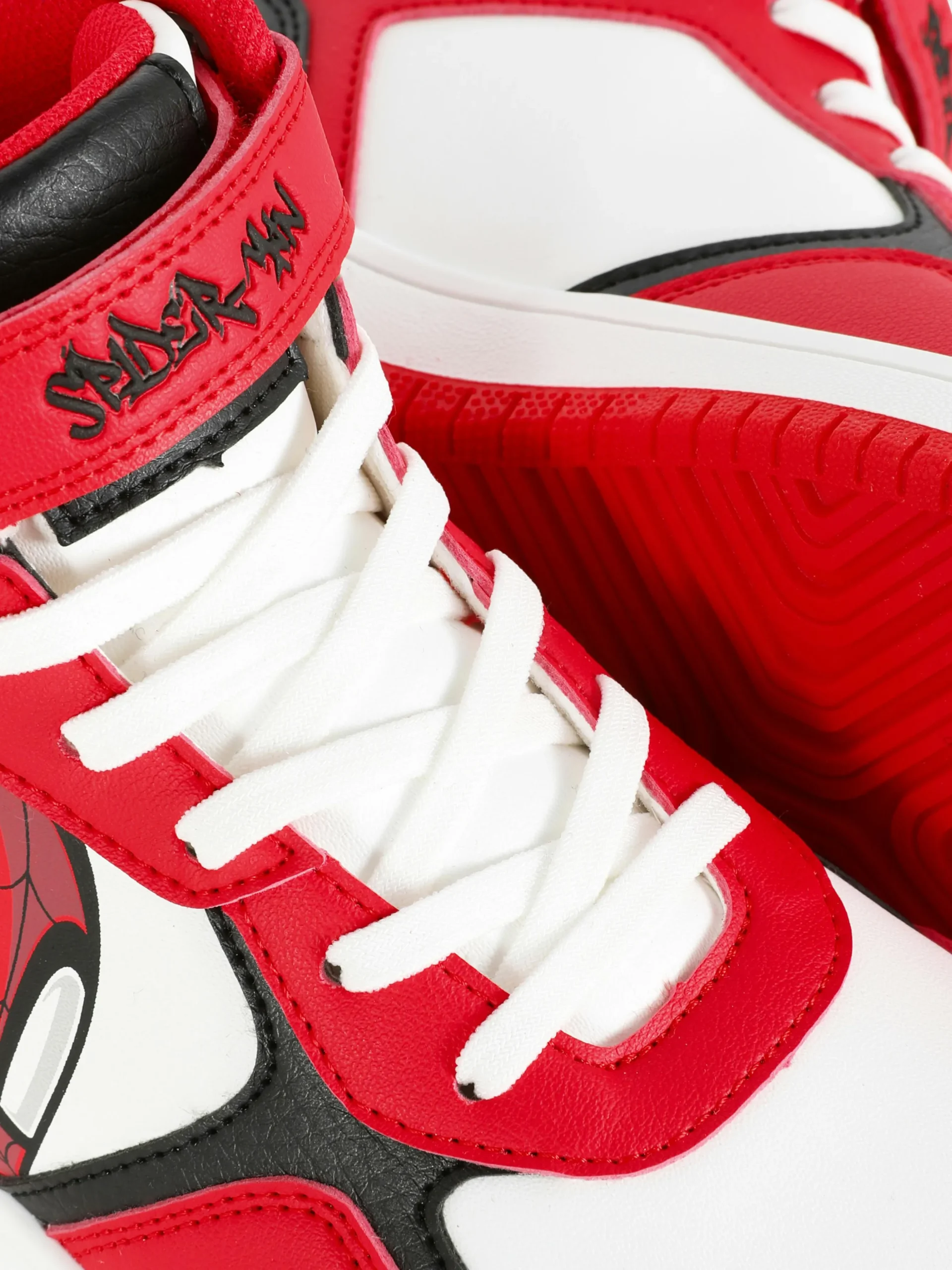 baskets_montantes_marvel__4.webp Baskets Montantes Marvel Spider-Man