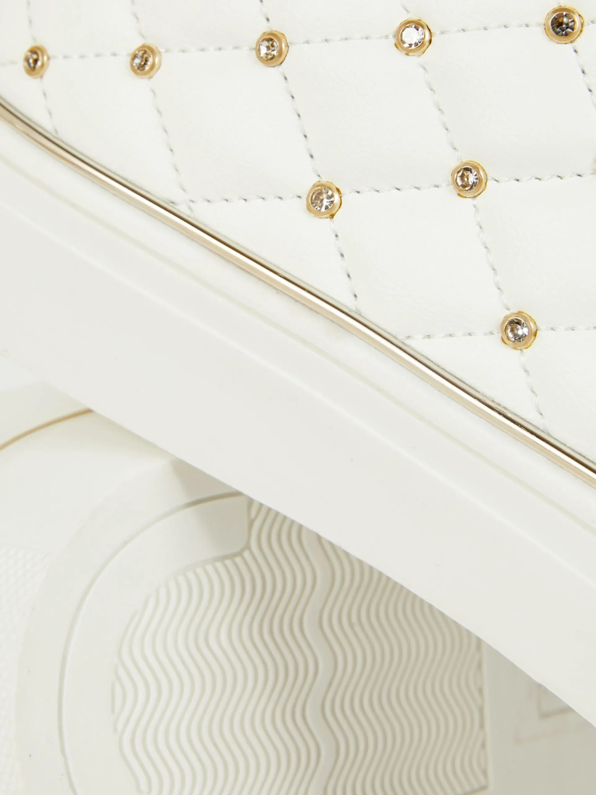 baskets_paisses__clous_et_4.webp Baskets épaisses à Clous Et Strass