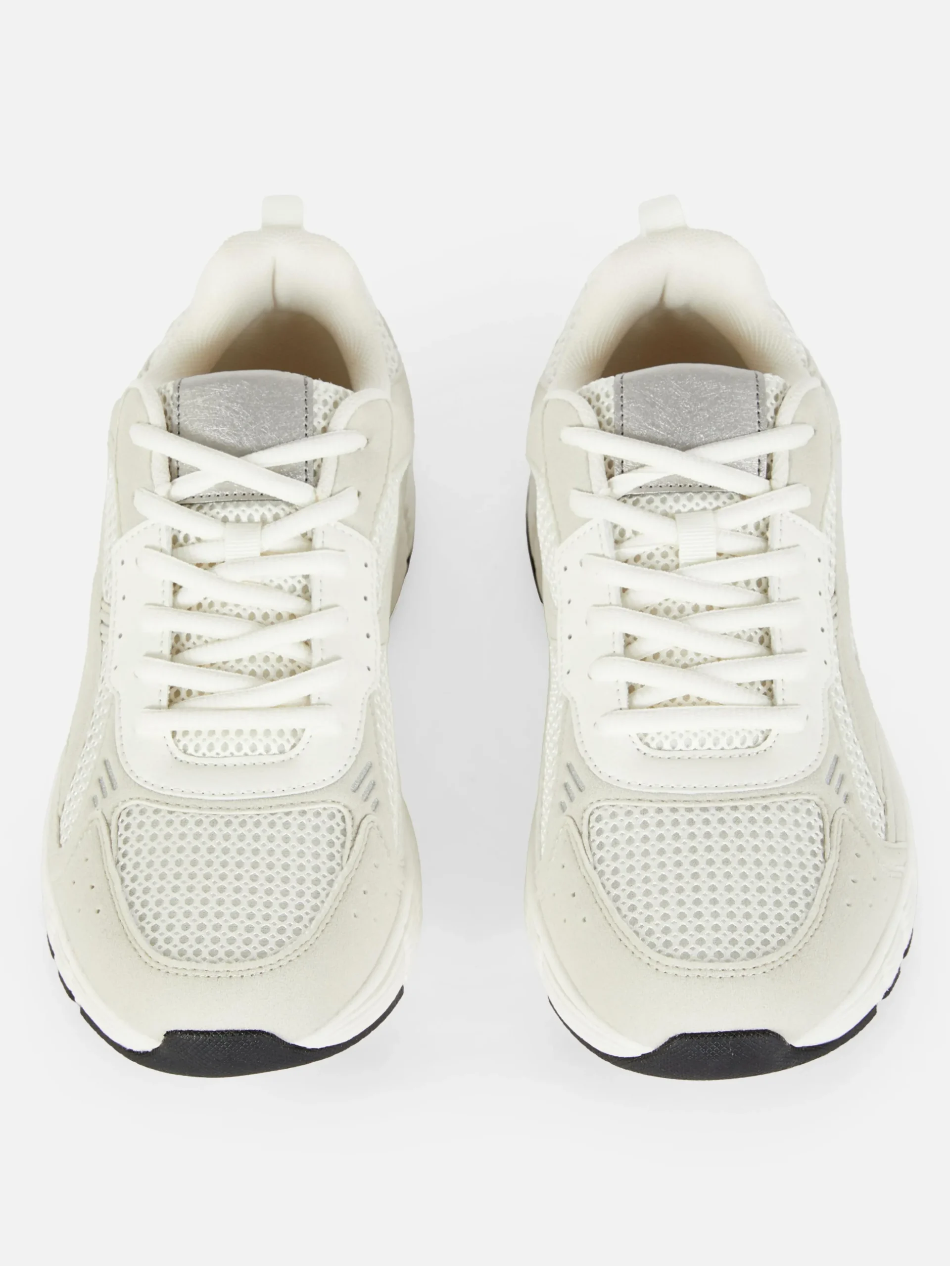 baskets_sport__empicement_1.webp Baskets Sport à Empiècements Multiples