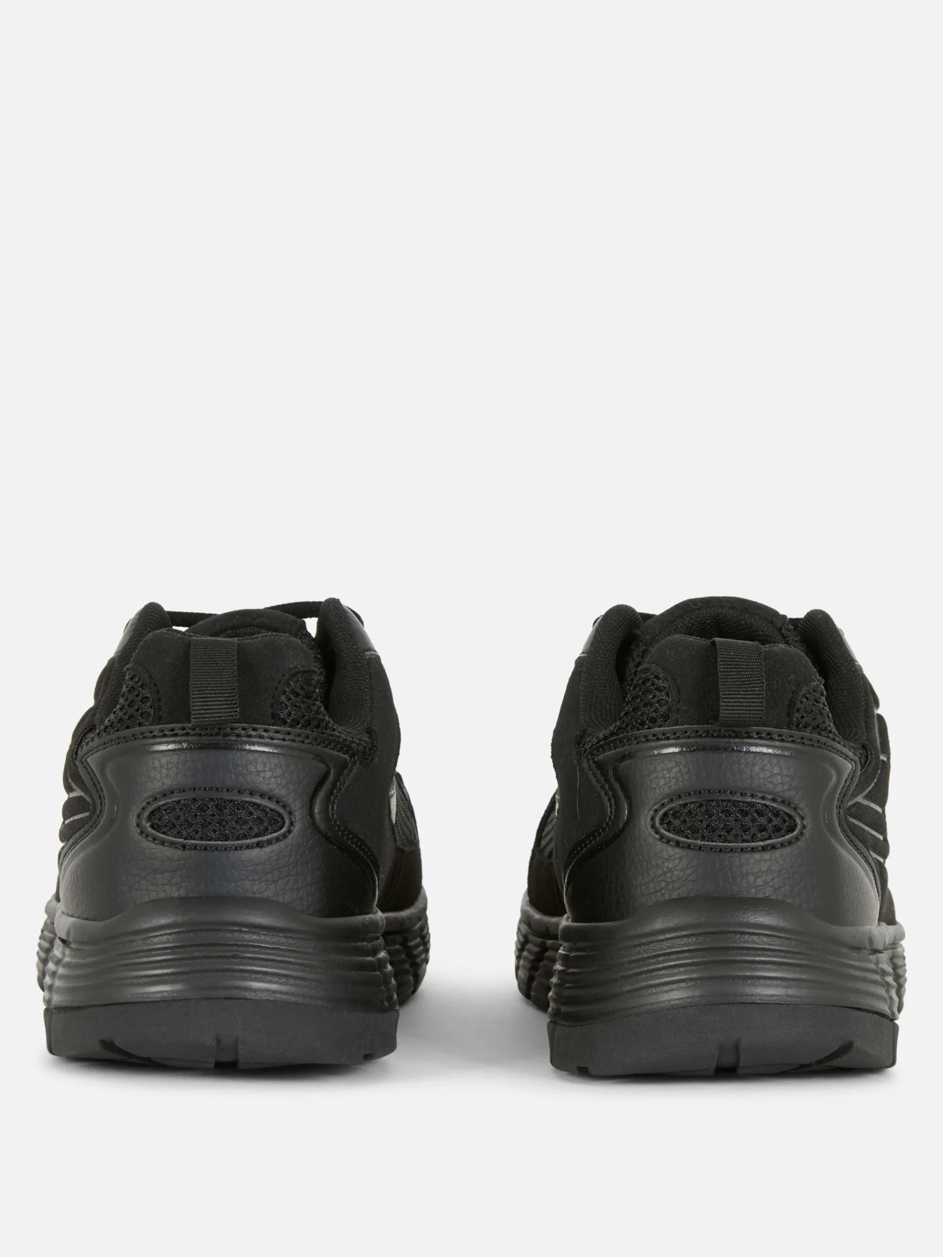 baskets_sport__empicement_2-1.webp Baskets Sport à Empiècements Multiples