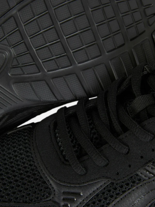 Baskets Sport à Empiècements Multiples