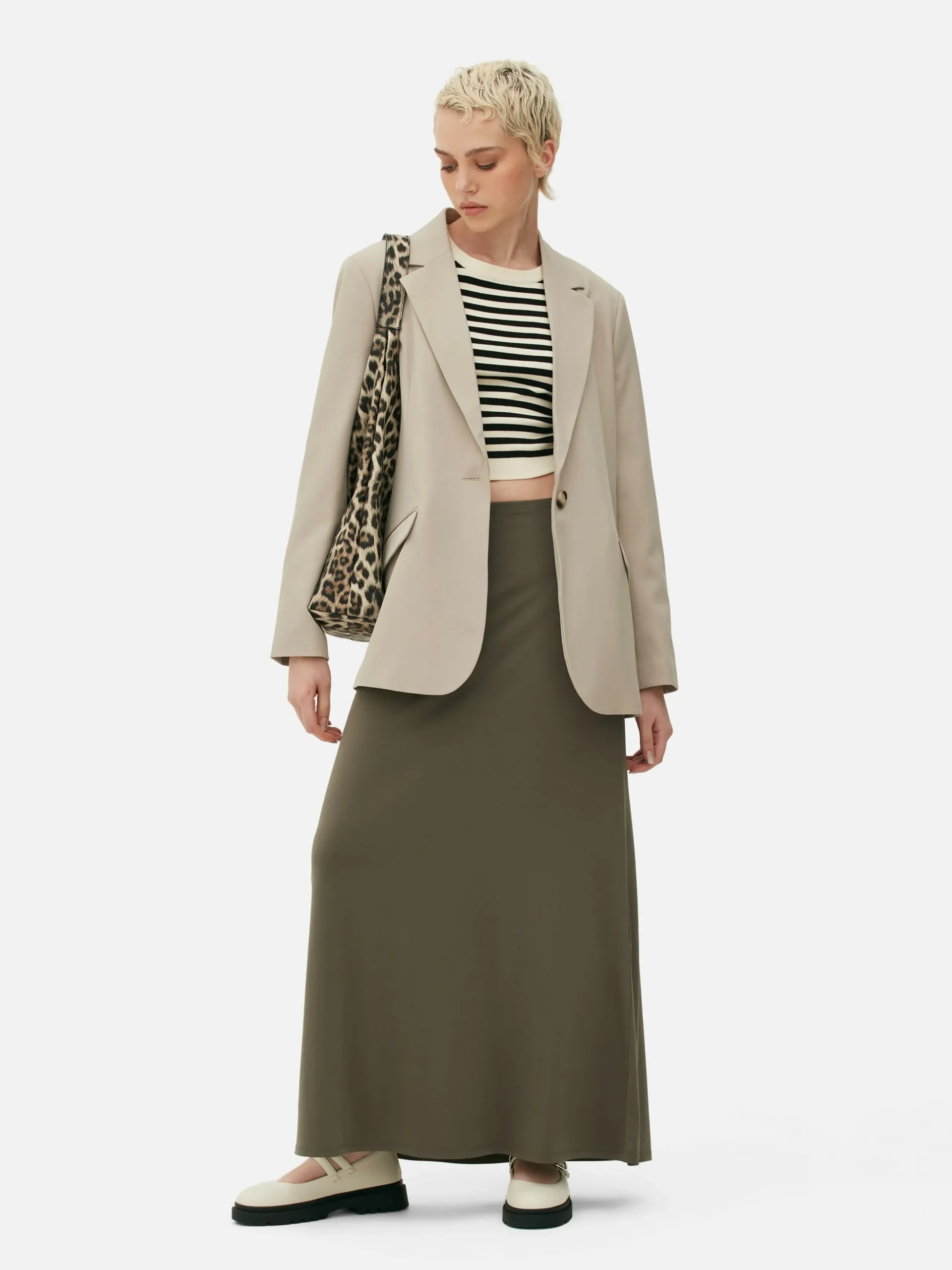 blazer__boutonnage_simple_1-1.webp Blazer à Boutonnage Simple à Coordonner