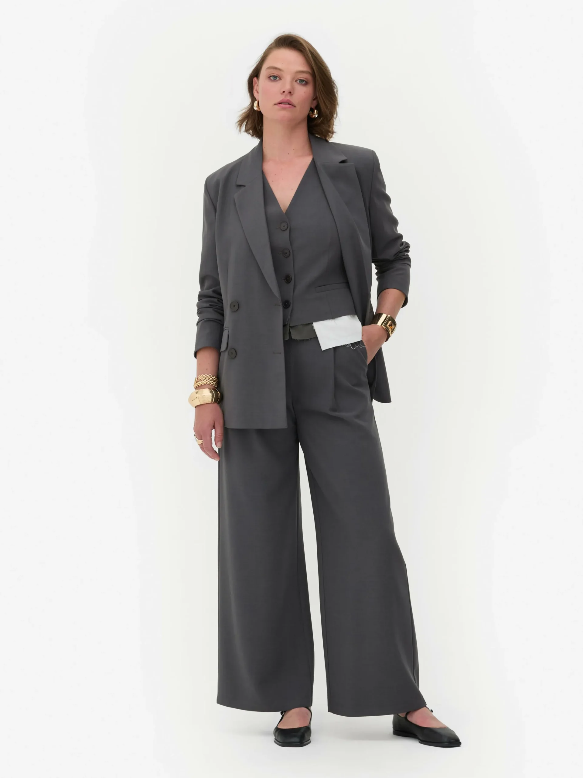 blazer_oversize__boutonna_1-1.webp Blazer Oversize à Boutonnage Croisé Rita Ora