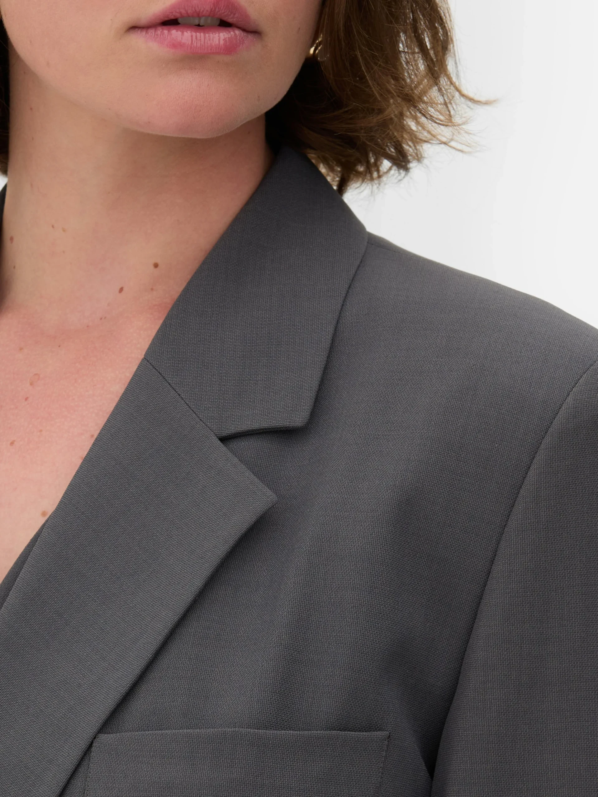 blazer_oversize__boutonna_2-1.webp Blazer Oversize à Boutonnage Croisé Rita Ora