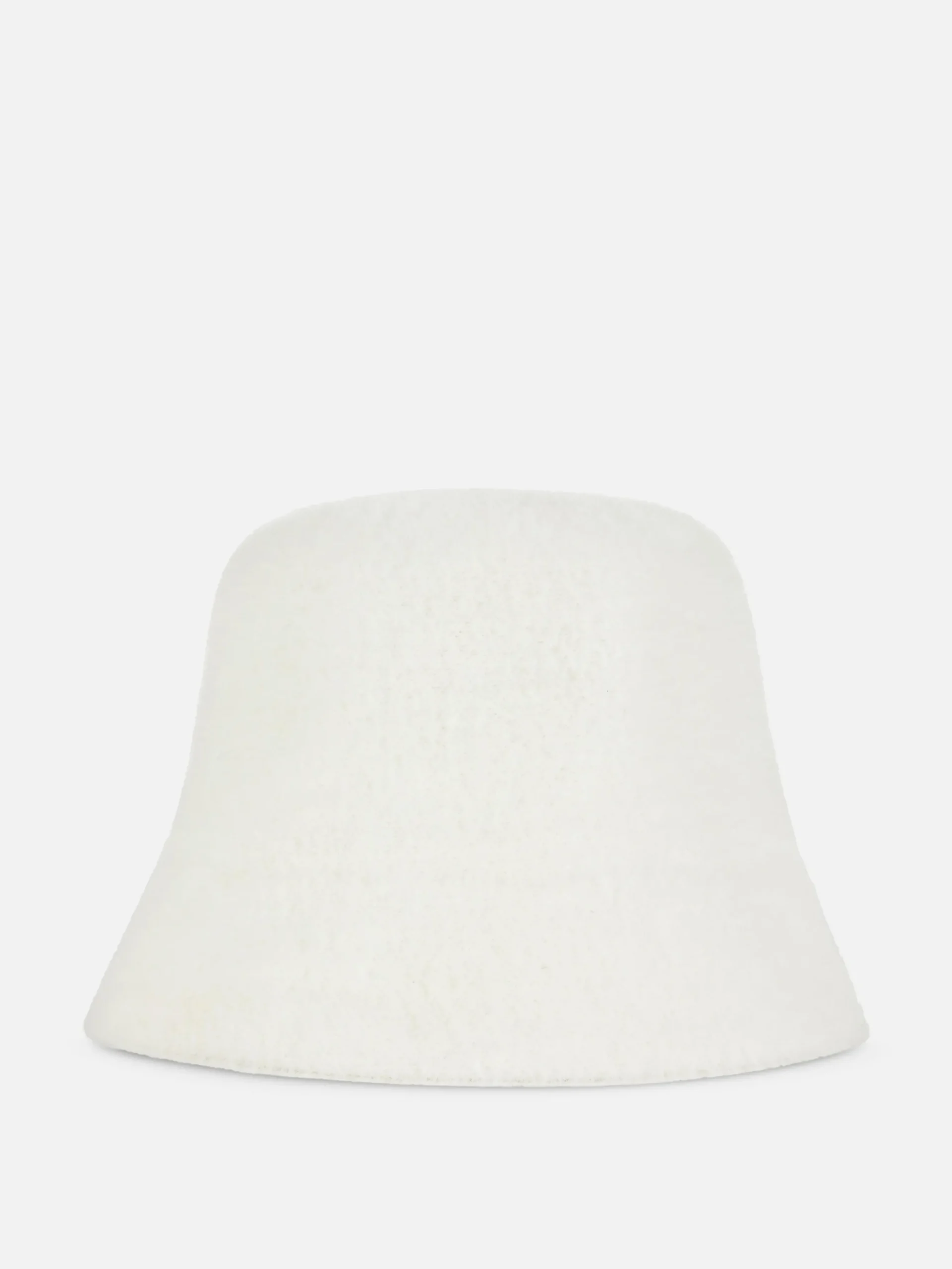 bob_en_fausse_fourrure_0.webp Bob En Fausse Fourrure