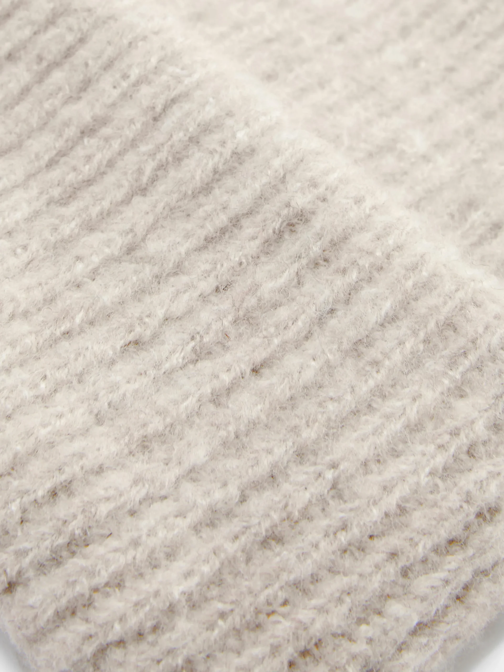 bonnet_en_grosse_maille___1.webp Bonnet En Grosse Maille à Revers