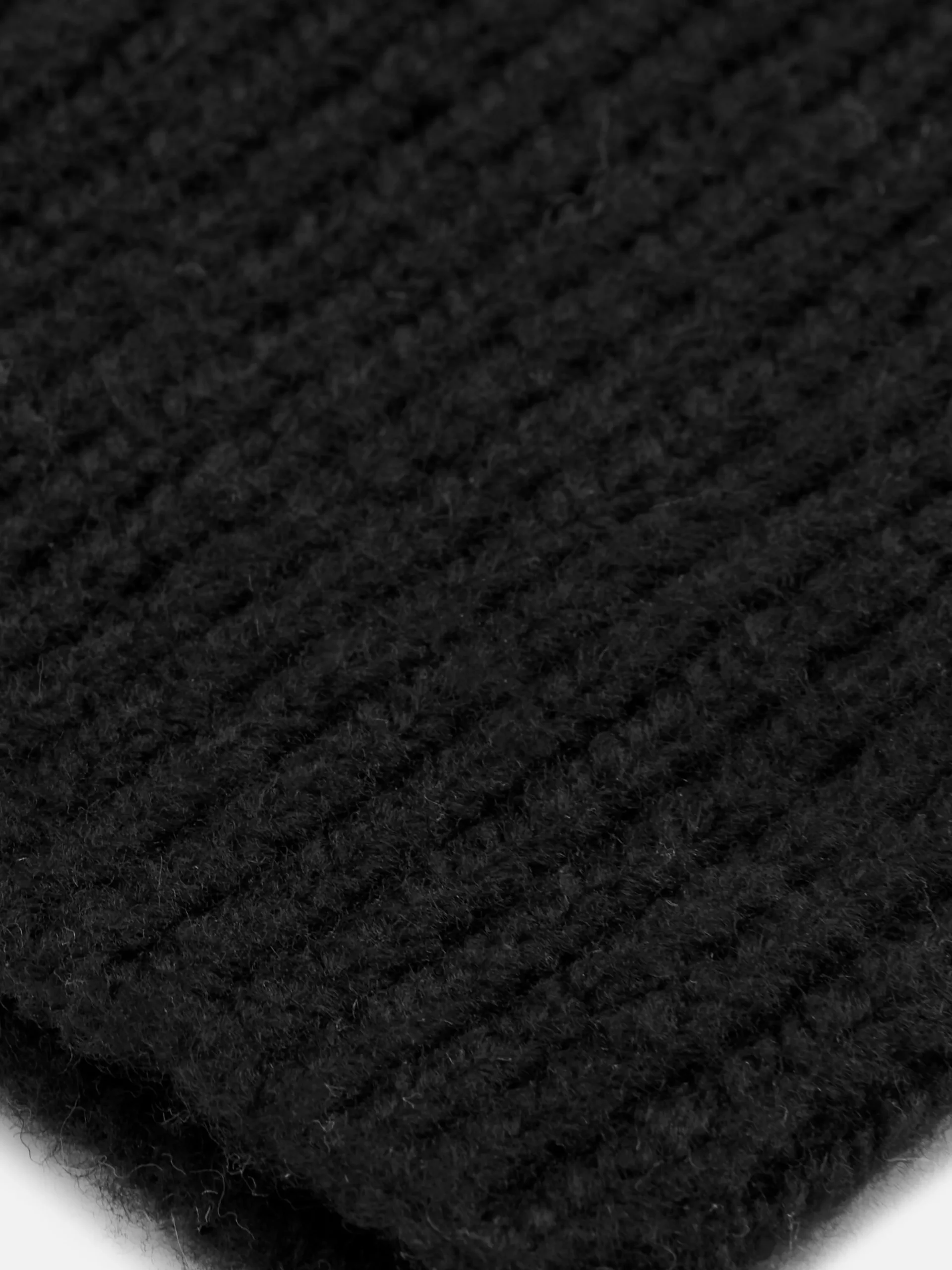 bonnet_en_maille_ctele_1-1.webp Bonnet En Maille Côtelée