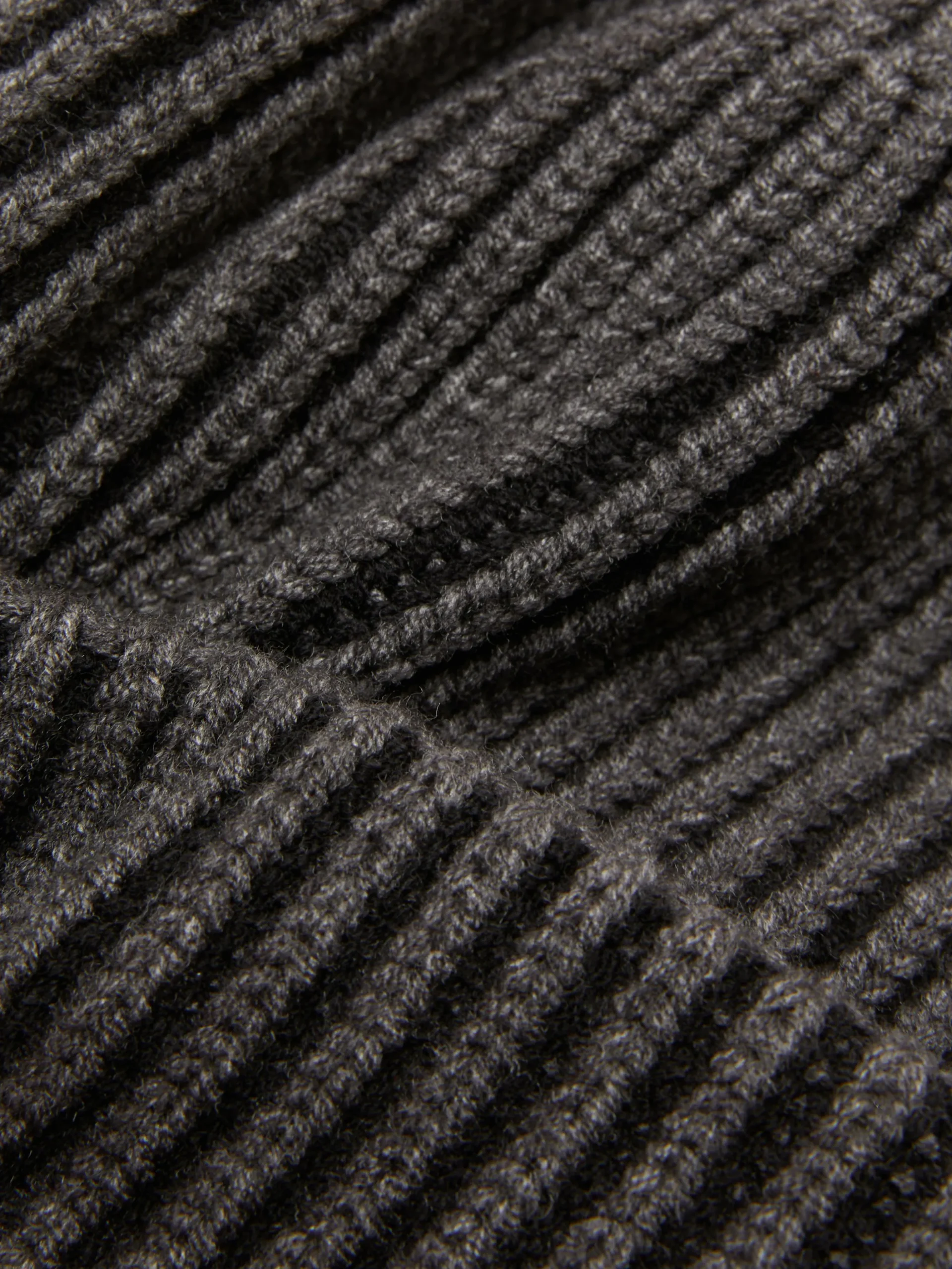 bonnet_en_tricot_ctel_kem_1.webp Bonnet En Tricot Côtelé Kem