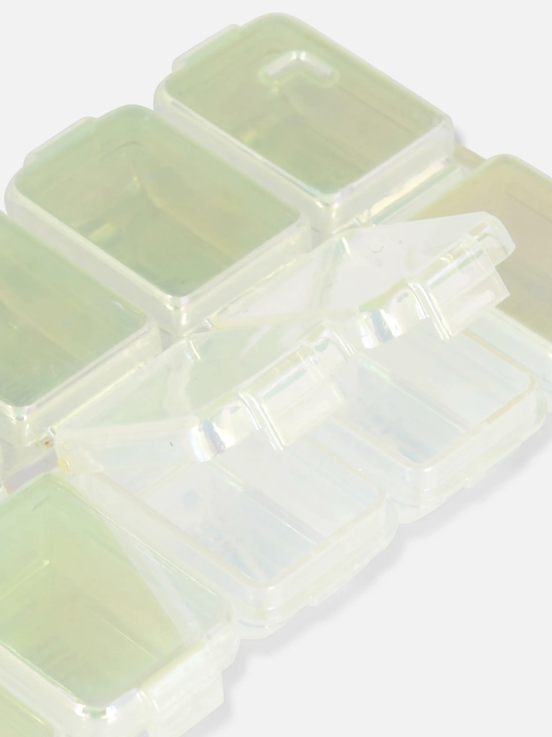 bote_de_rangement_pour_ki_1.webp Boîte De Rangement Pour Kit De Manucure