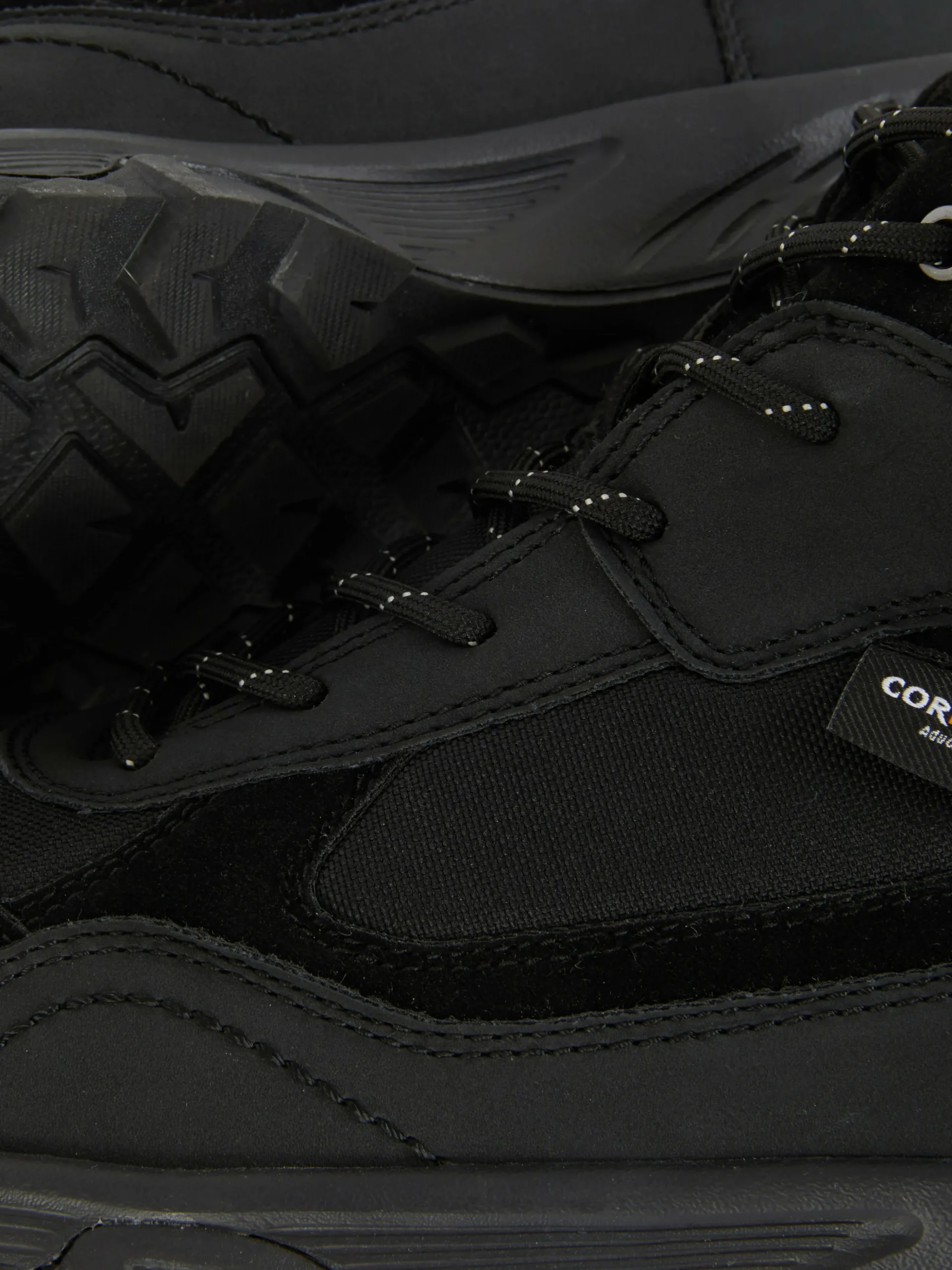 bottes_de_randonne__lacet_4-1.webp Bottes De Randonnée à Lacets