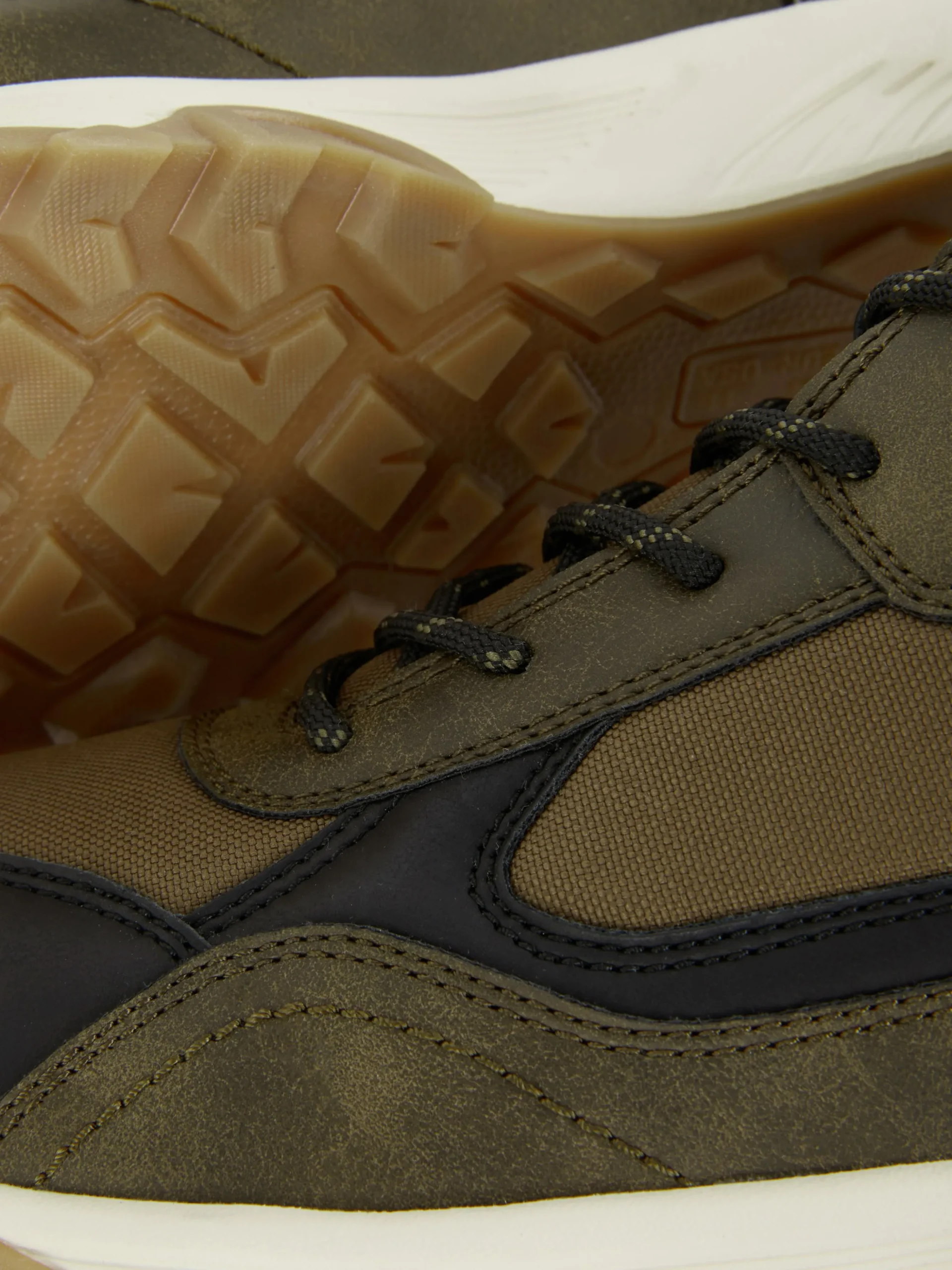 bottes_de_randonne__lacet_4.webp Bottes De Randonnée à Lacets