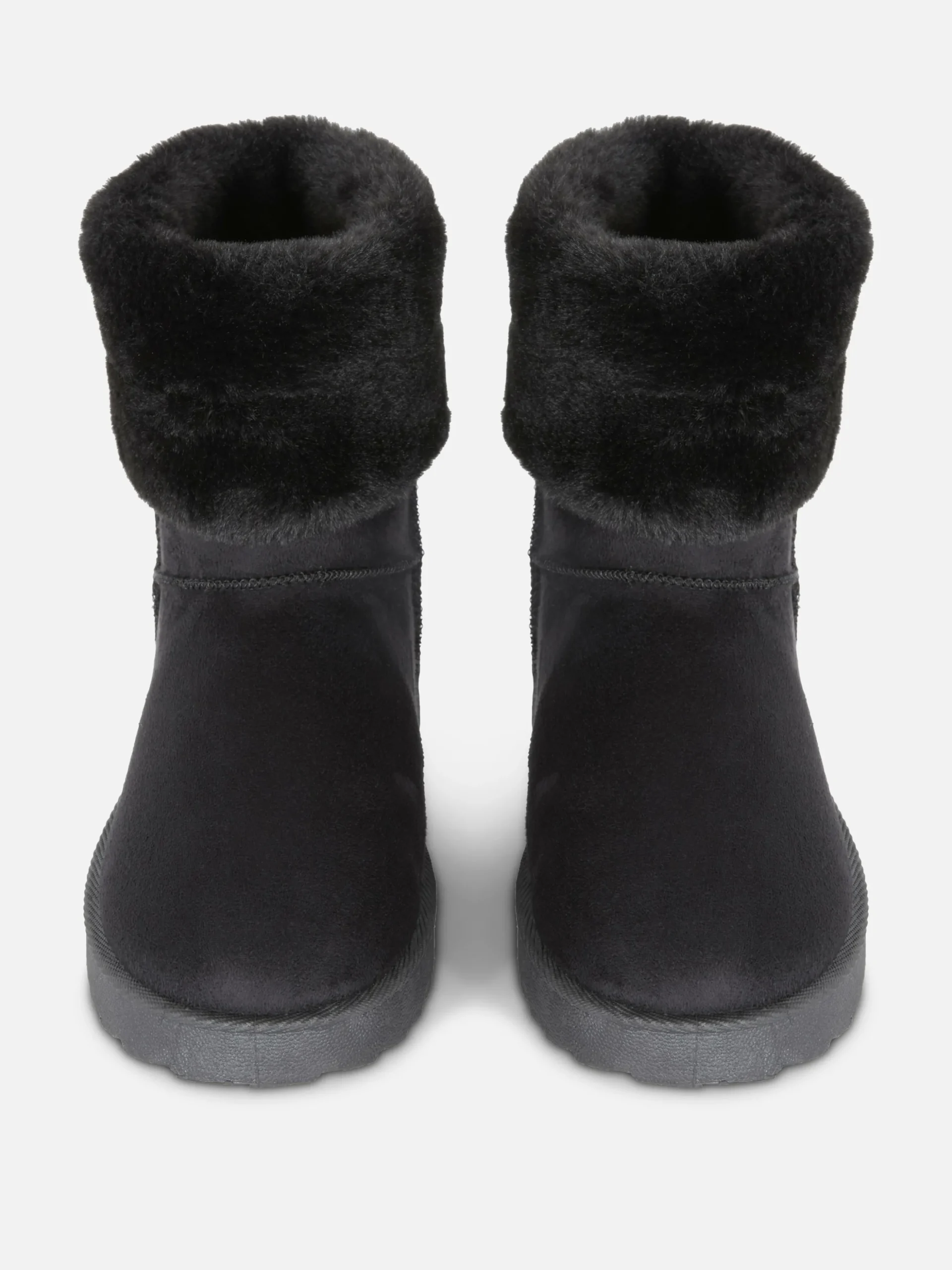 bottes_doubles_en_fausse__1-1.webp Bottes Doublées En Fausse Fourrure