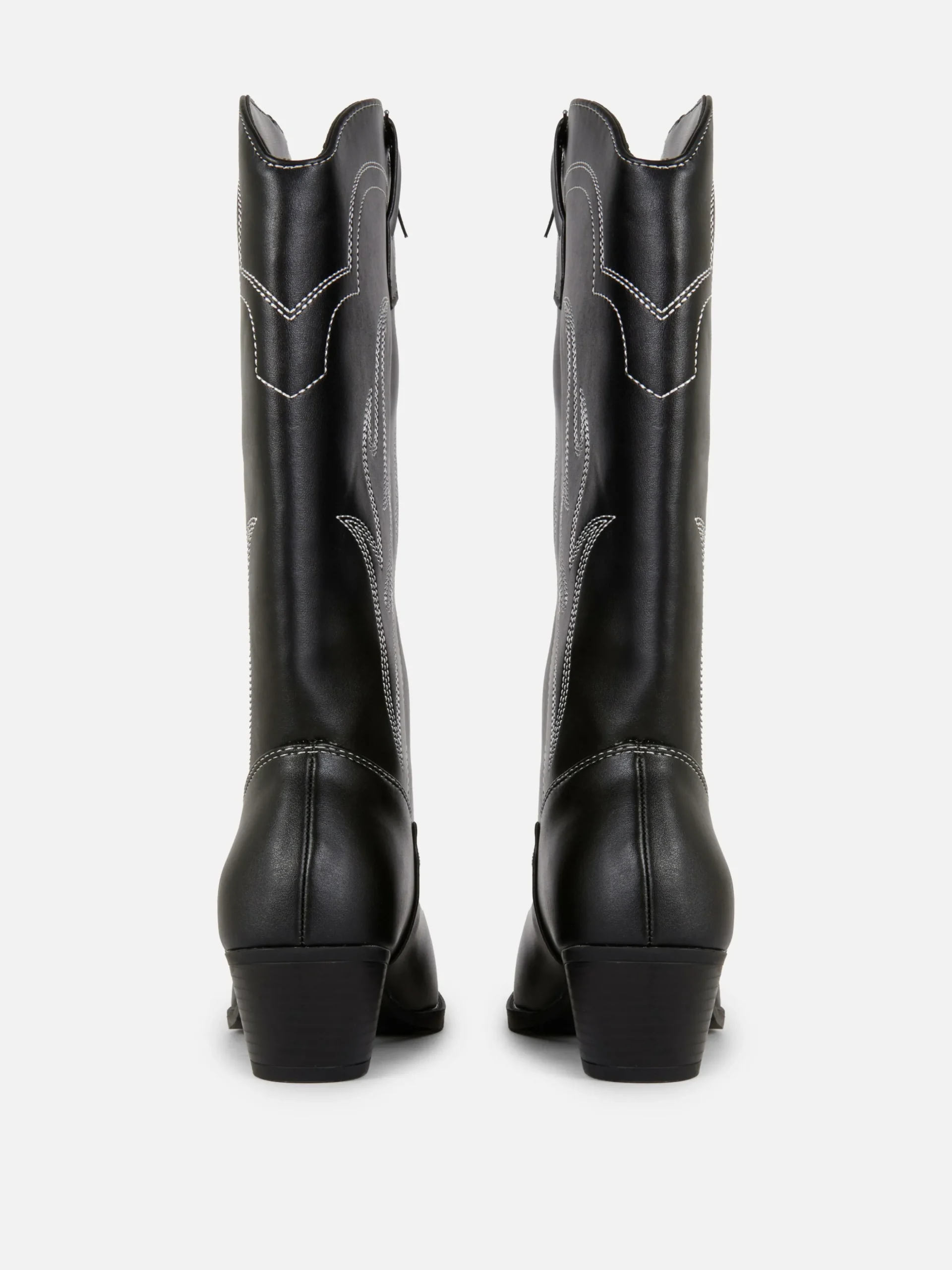 bottes_santiags_en_simili_2.webp Bottes Santiags En Simili Cuir