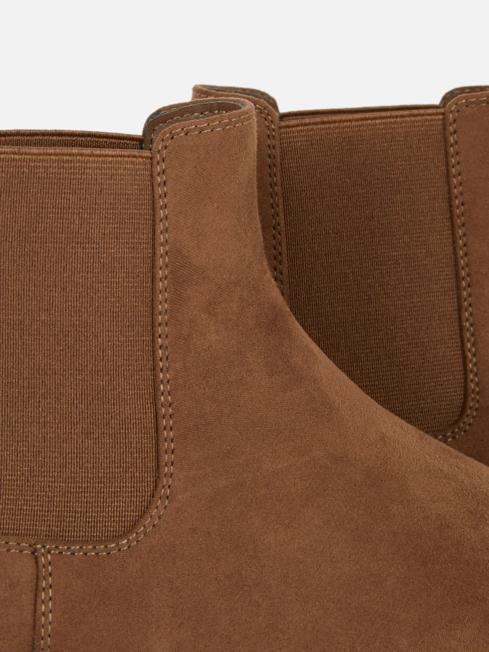 bottines_chelsea_en_sudin_4-1.webp Bottines Chelsea En Suédine