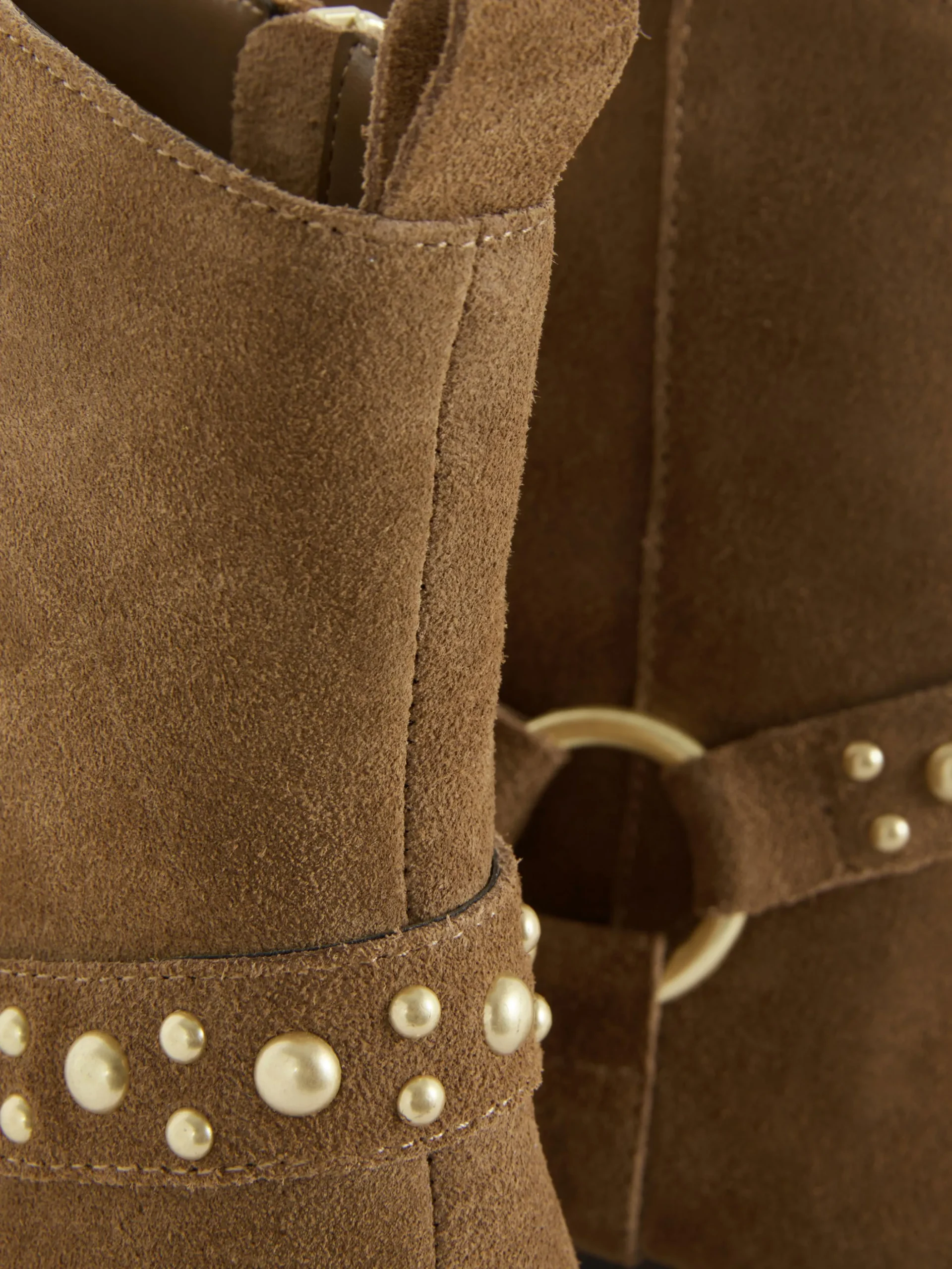 bottines_cloutes_en_sudin_4.webp Bottines Cloutées En Suédine Rita Ora