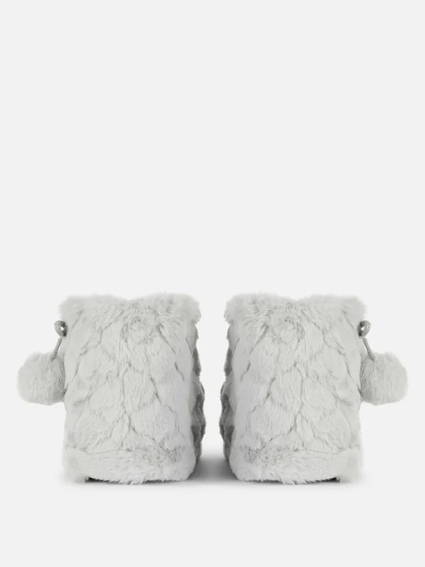 Bottines Duveteuses à Pompons
