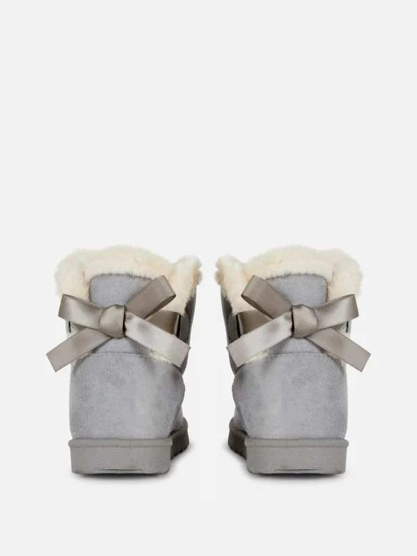 Bottines Ornées D'un Nœud