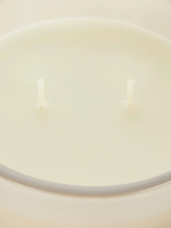 Bougie Parfumée à Double Mèche Dans Un Pot à Couvercle