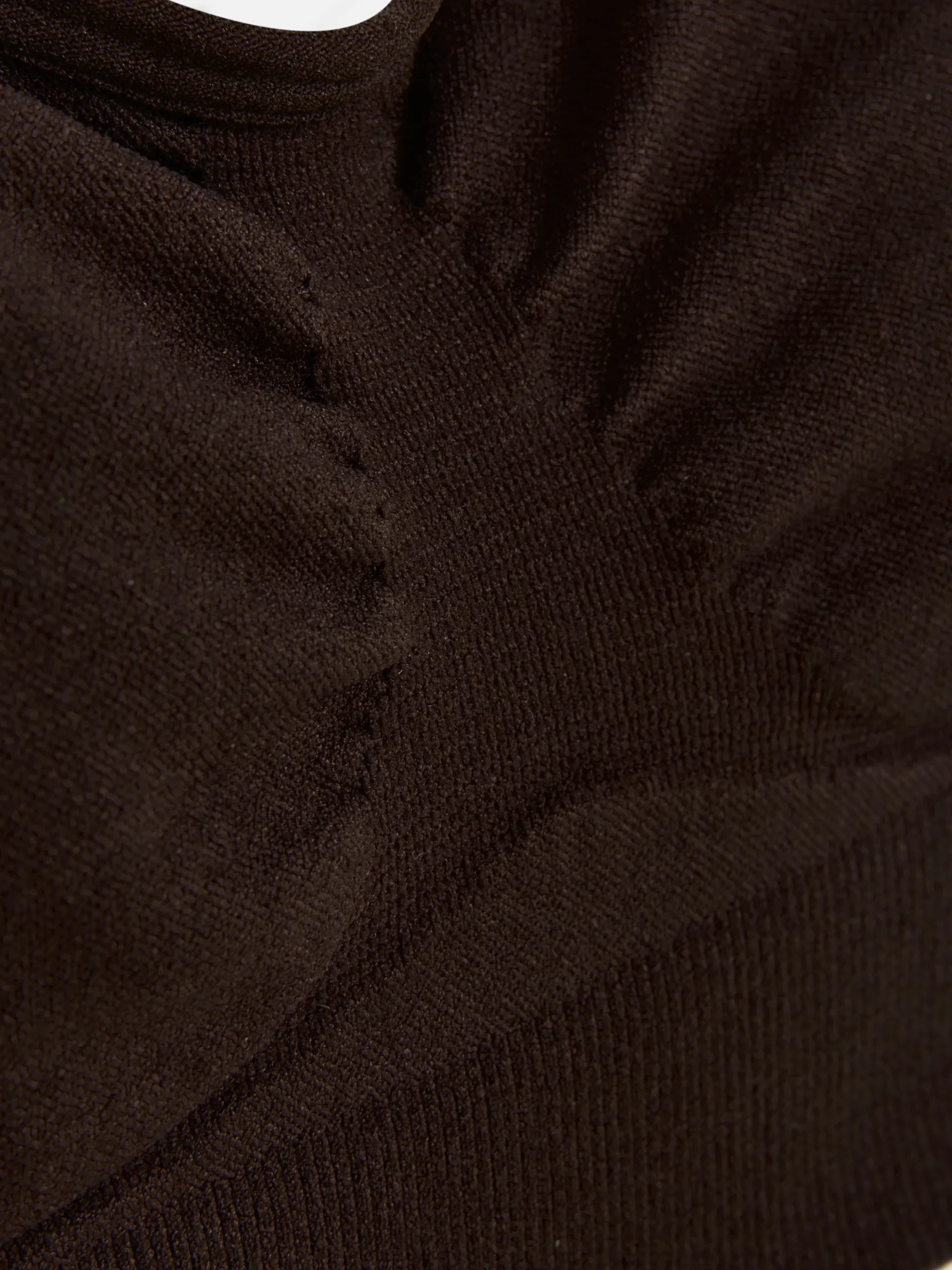 brassire_gainante_sculpta_5.webp Brassière Gainante Sculptante Sans Coutures