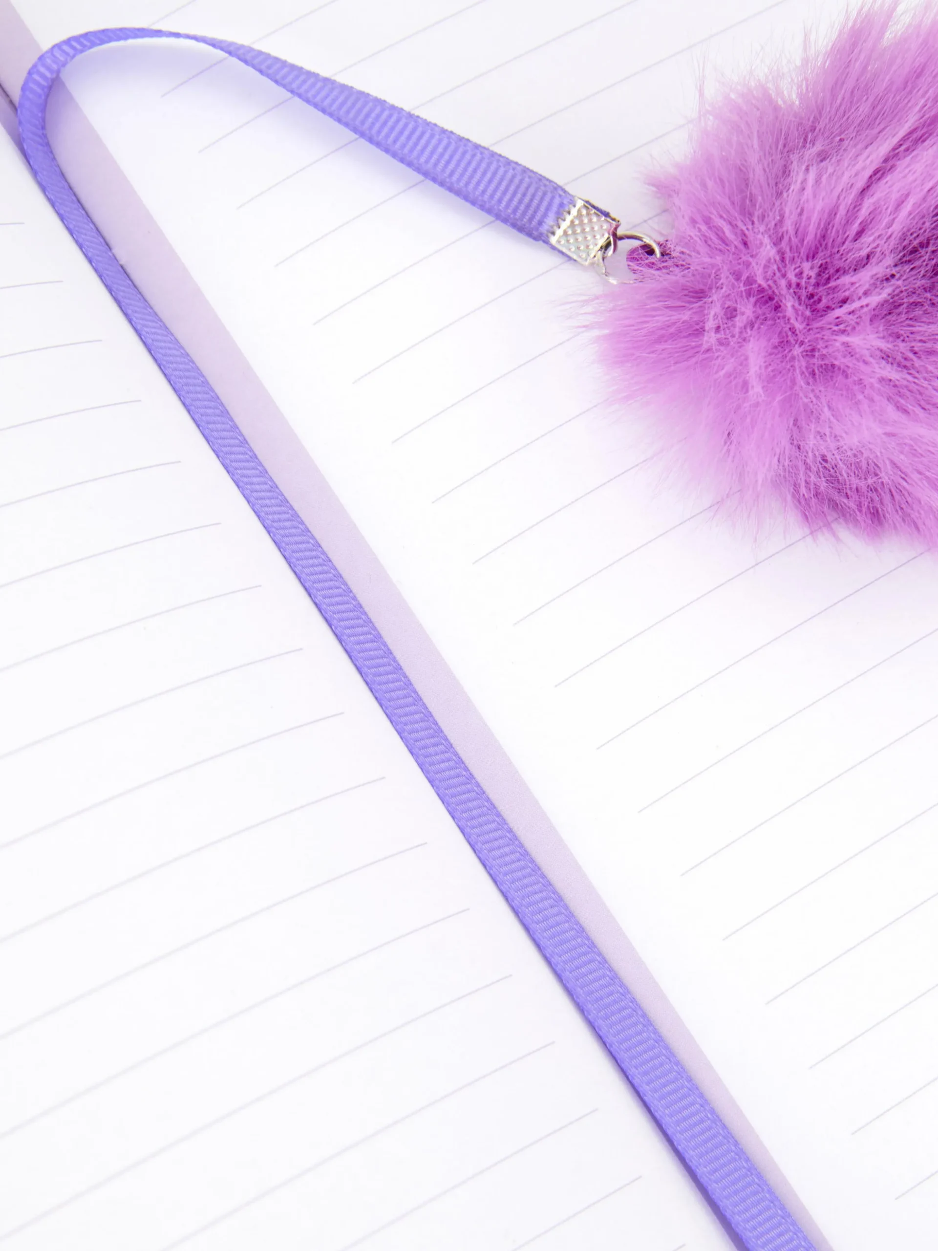 carnet_a__paillettes_et_m_1.webp Carnet A5 à Paillettes Et Motif Licorne En Relief